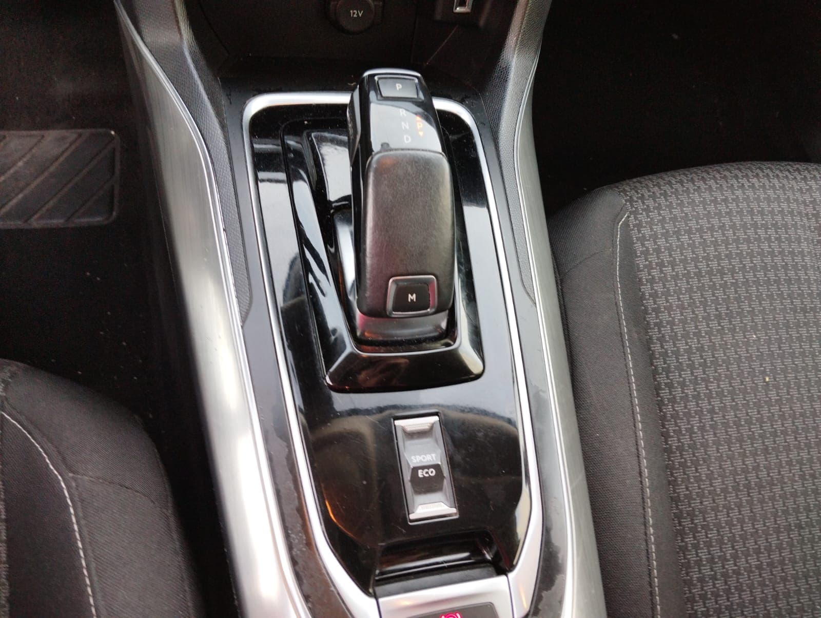 Peugeot 308 · Year 2018 — image 18