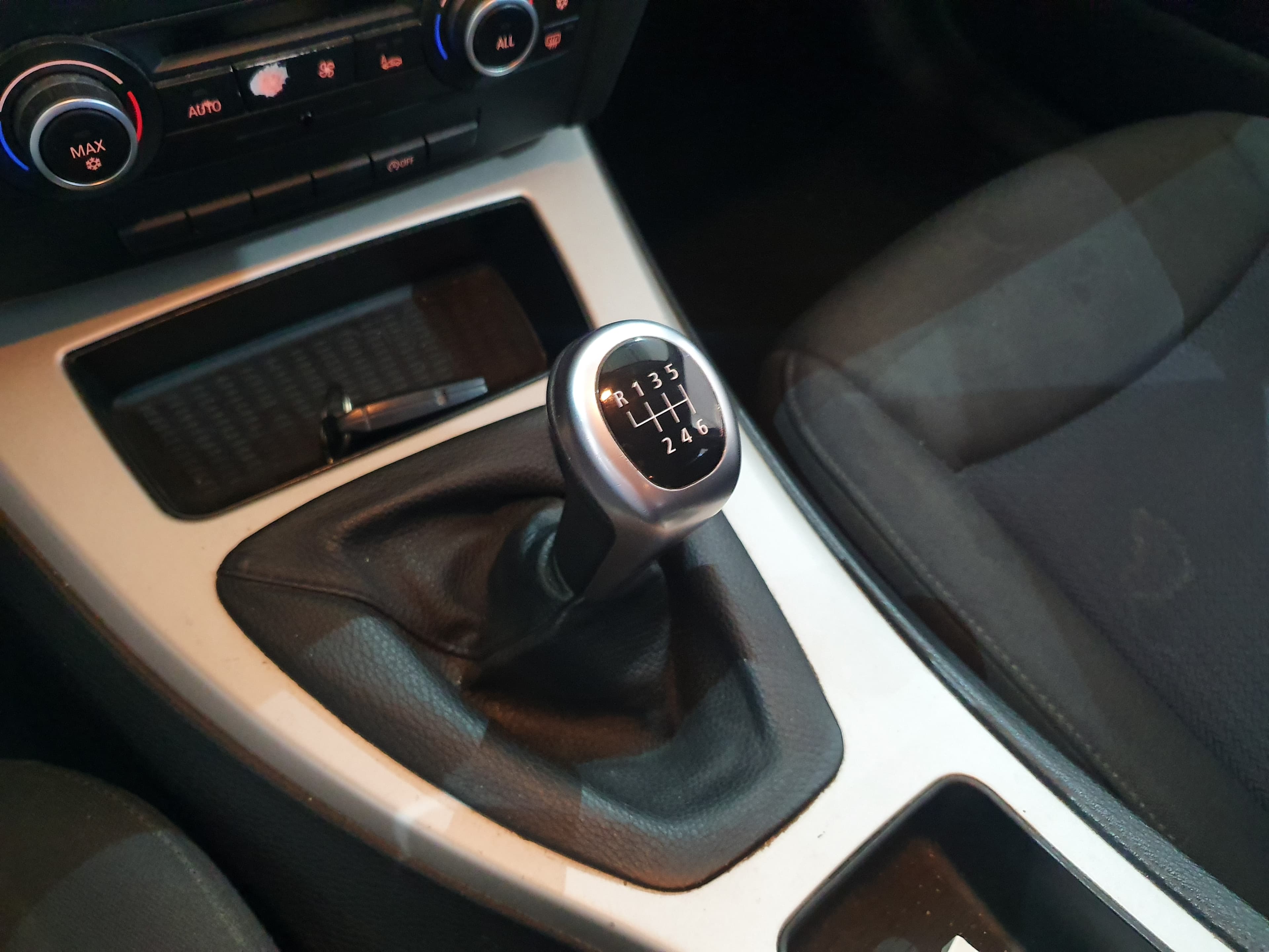 BMW 316D · Ano 2010 — imagen 36