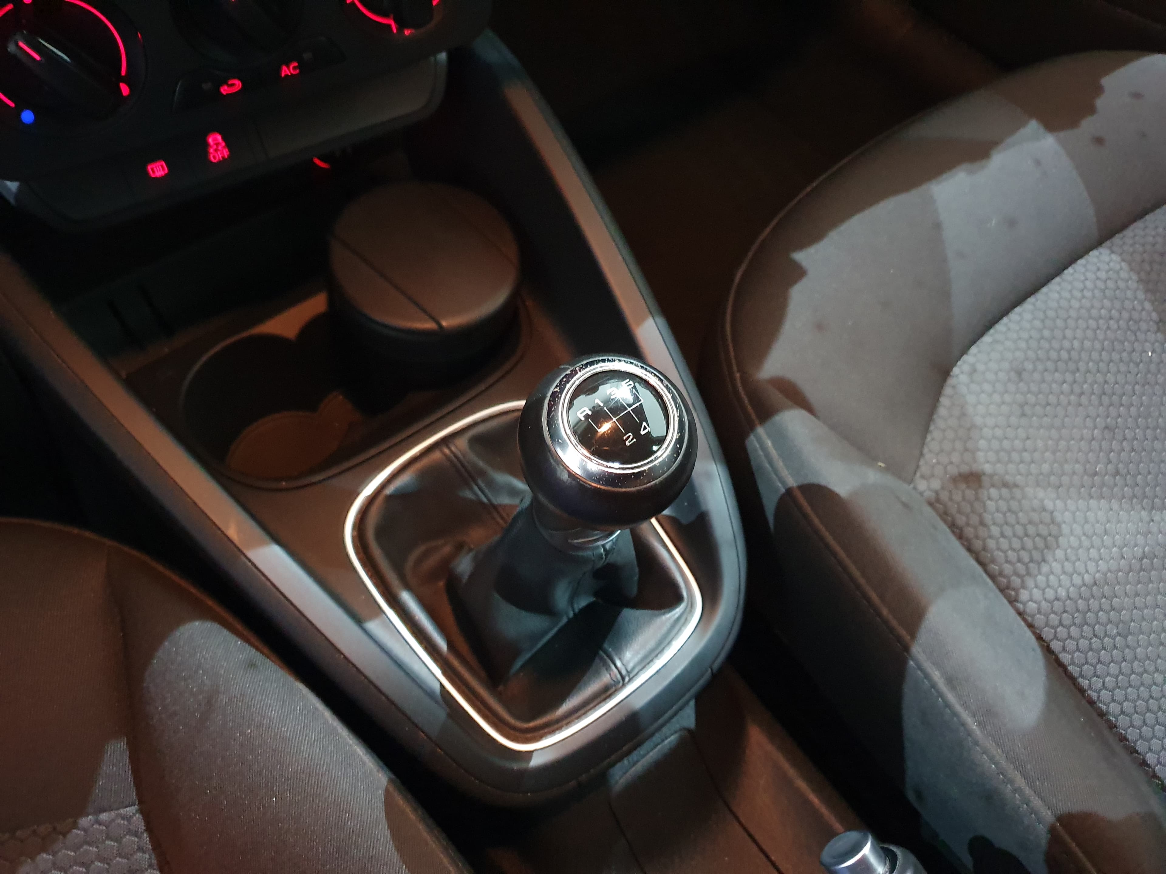 Audi A1 1.6 Tdi Sline · Ano 2013 — imagen 36