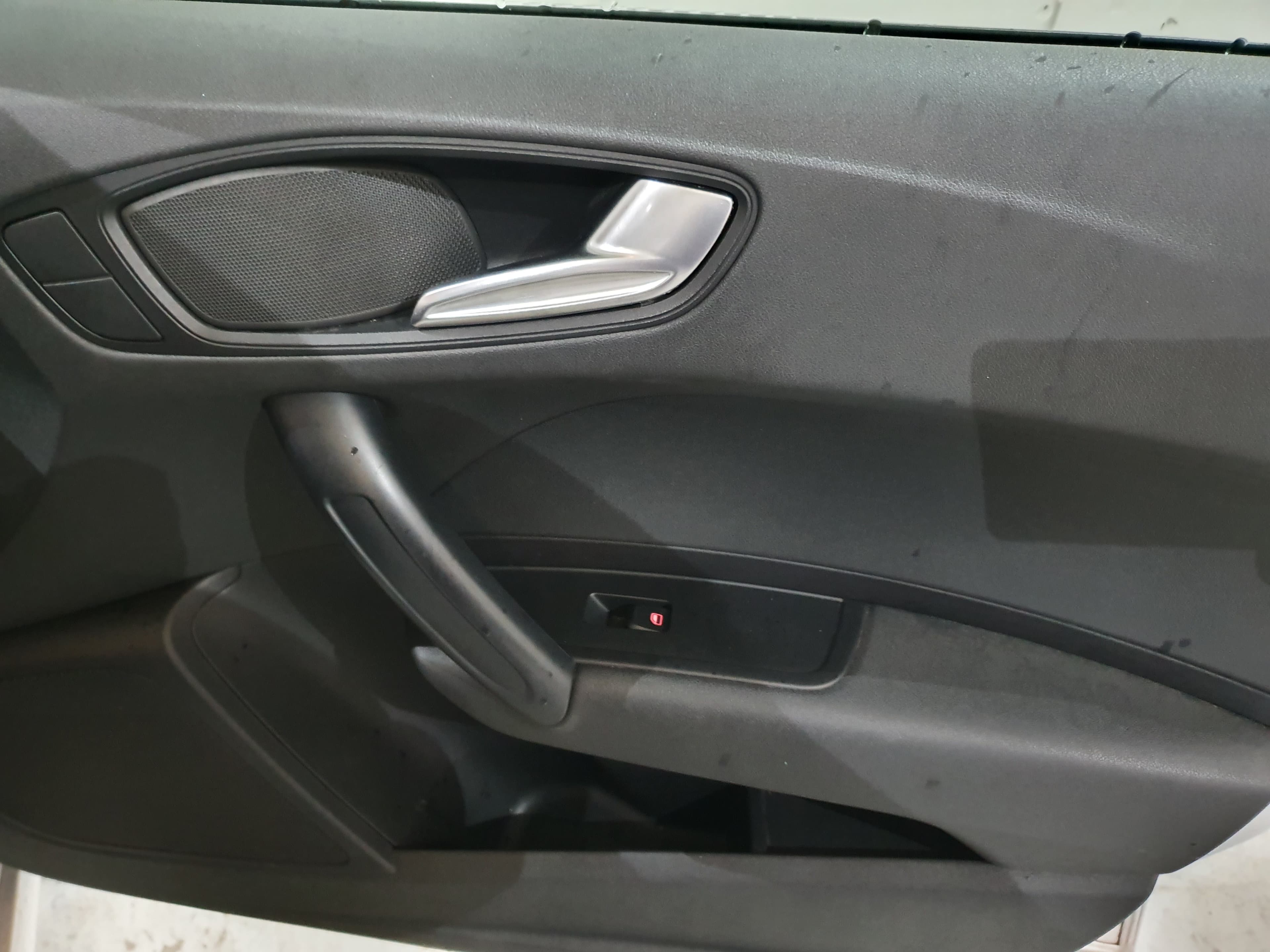 Audi A1 1.6 Tdi Sline · Ano 2013 — imagen 22