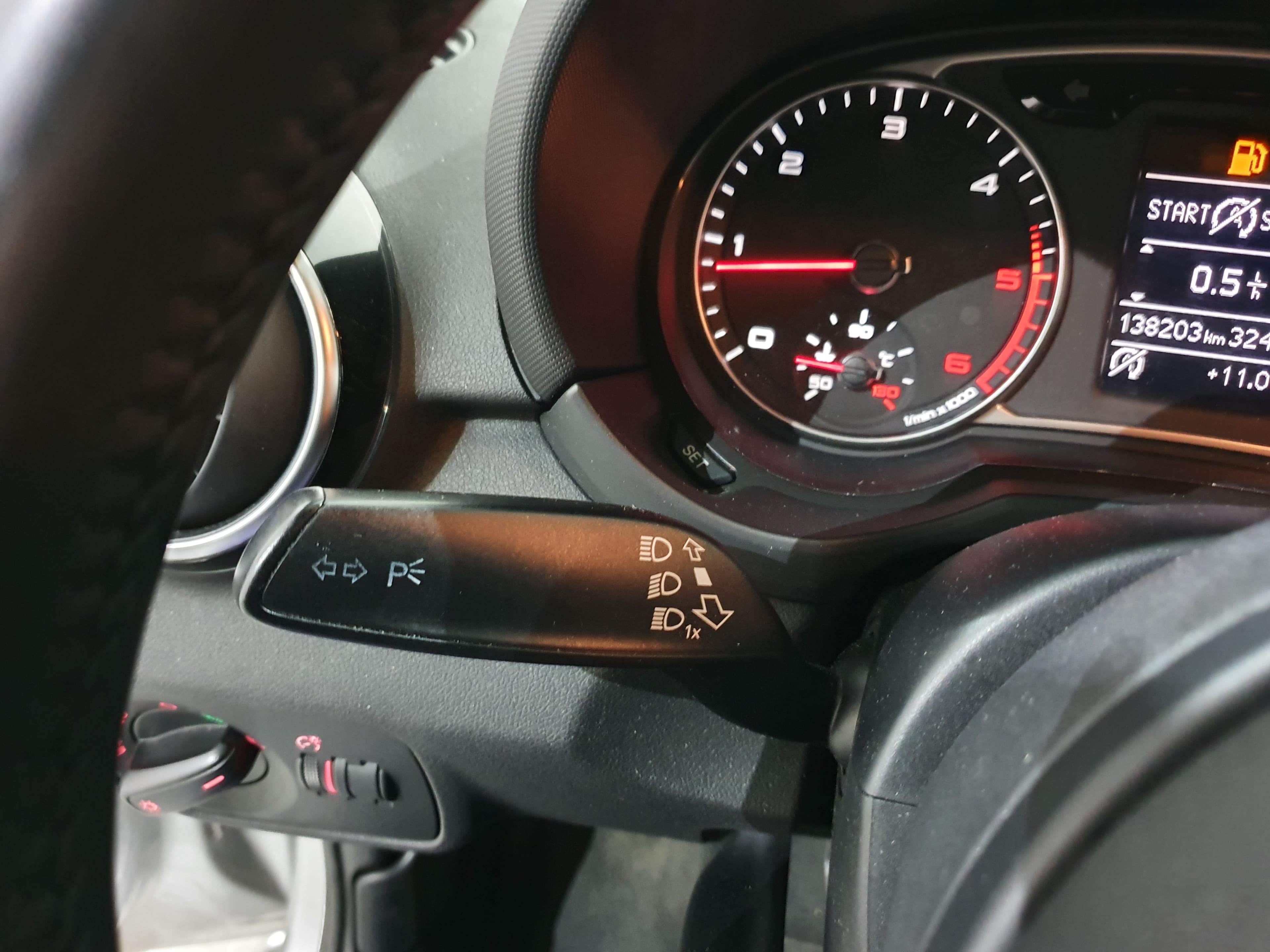 Audi A1 1.6 Tdi Sline · Ano 2013 — imagen 40