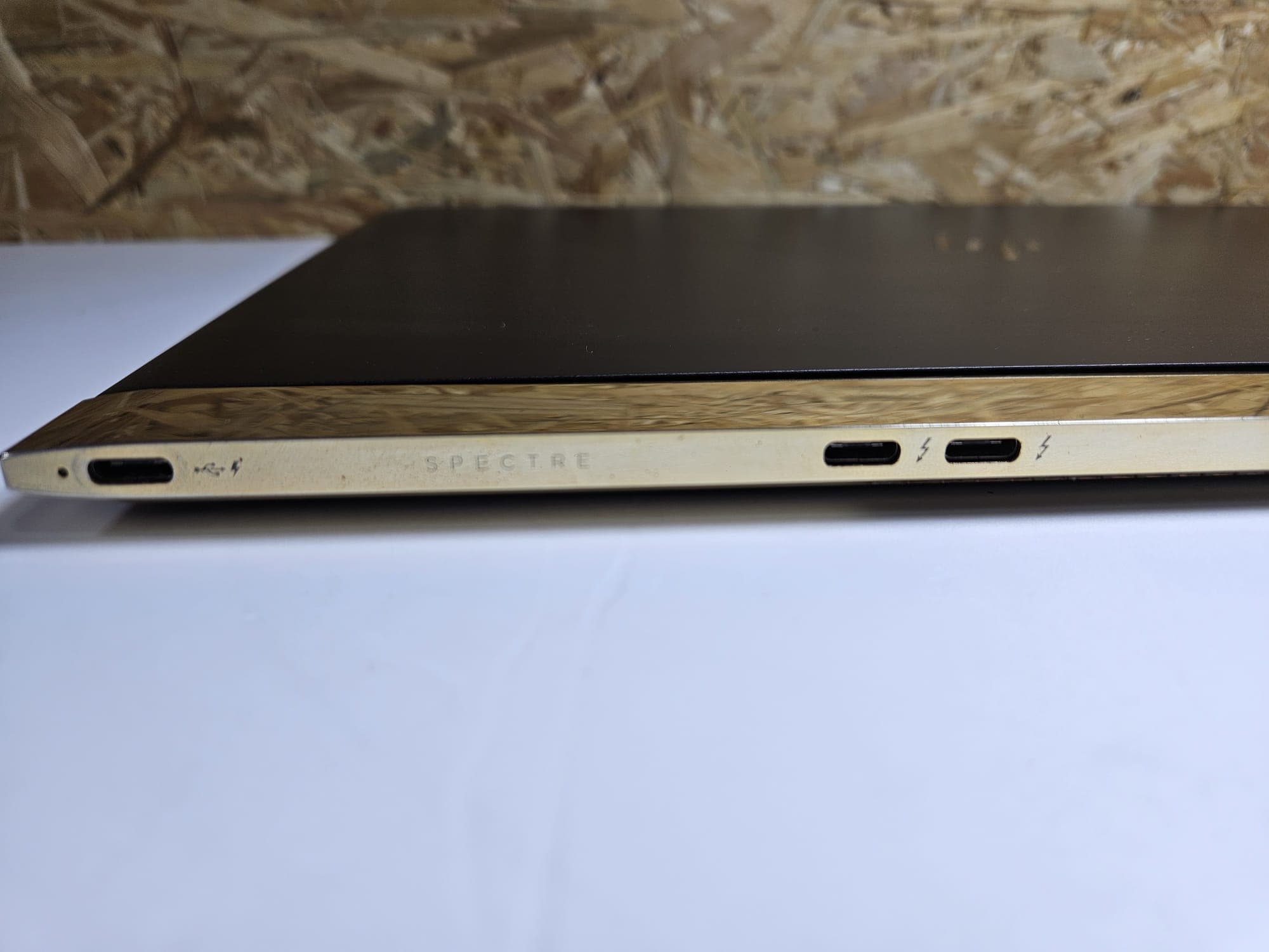 Portátil HP Spectre — imagen 2