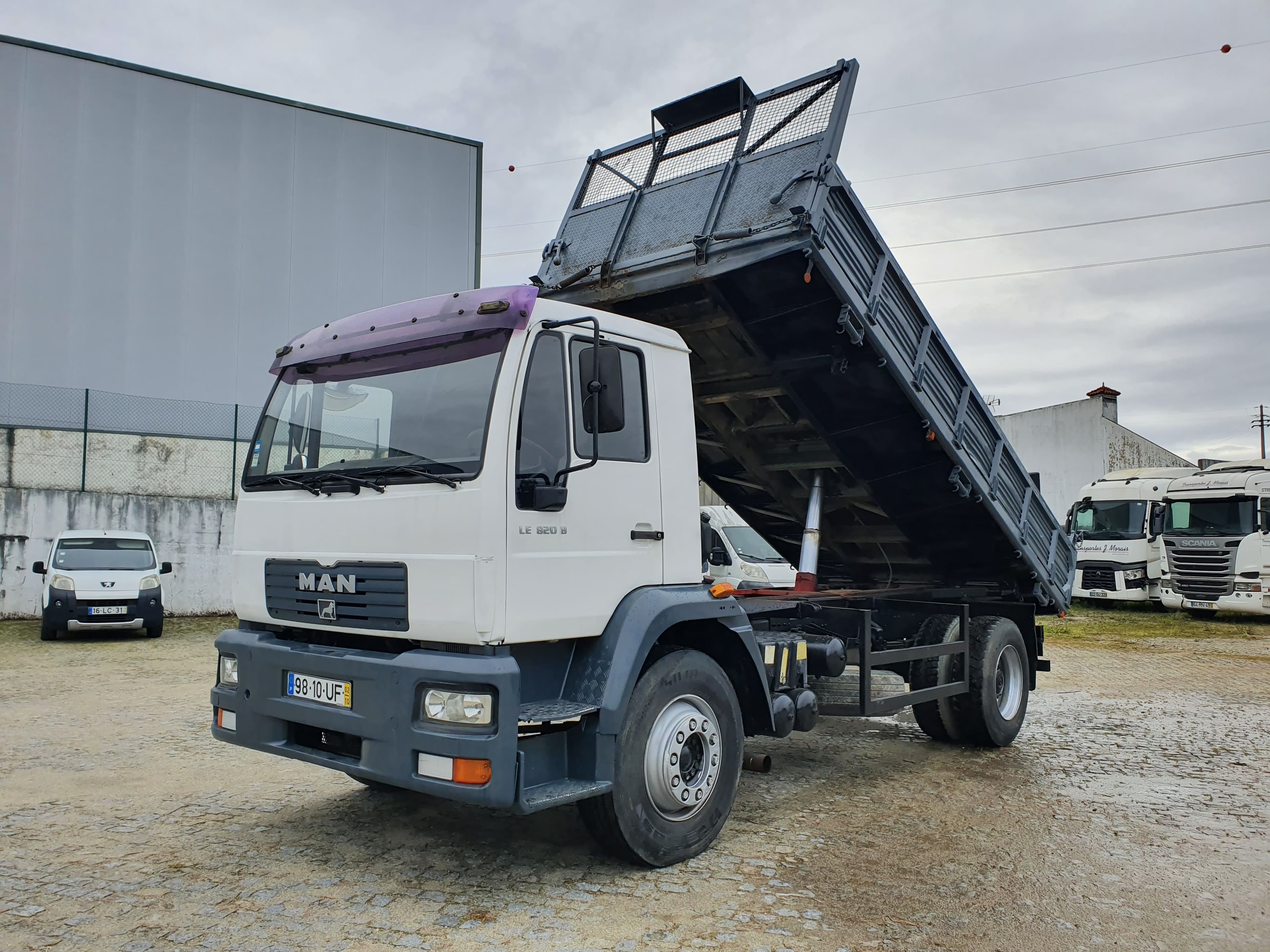 MAN LE 820B · Ano 2002 — imagen 7