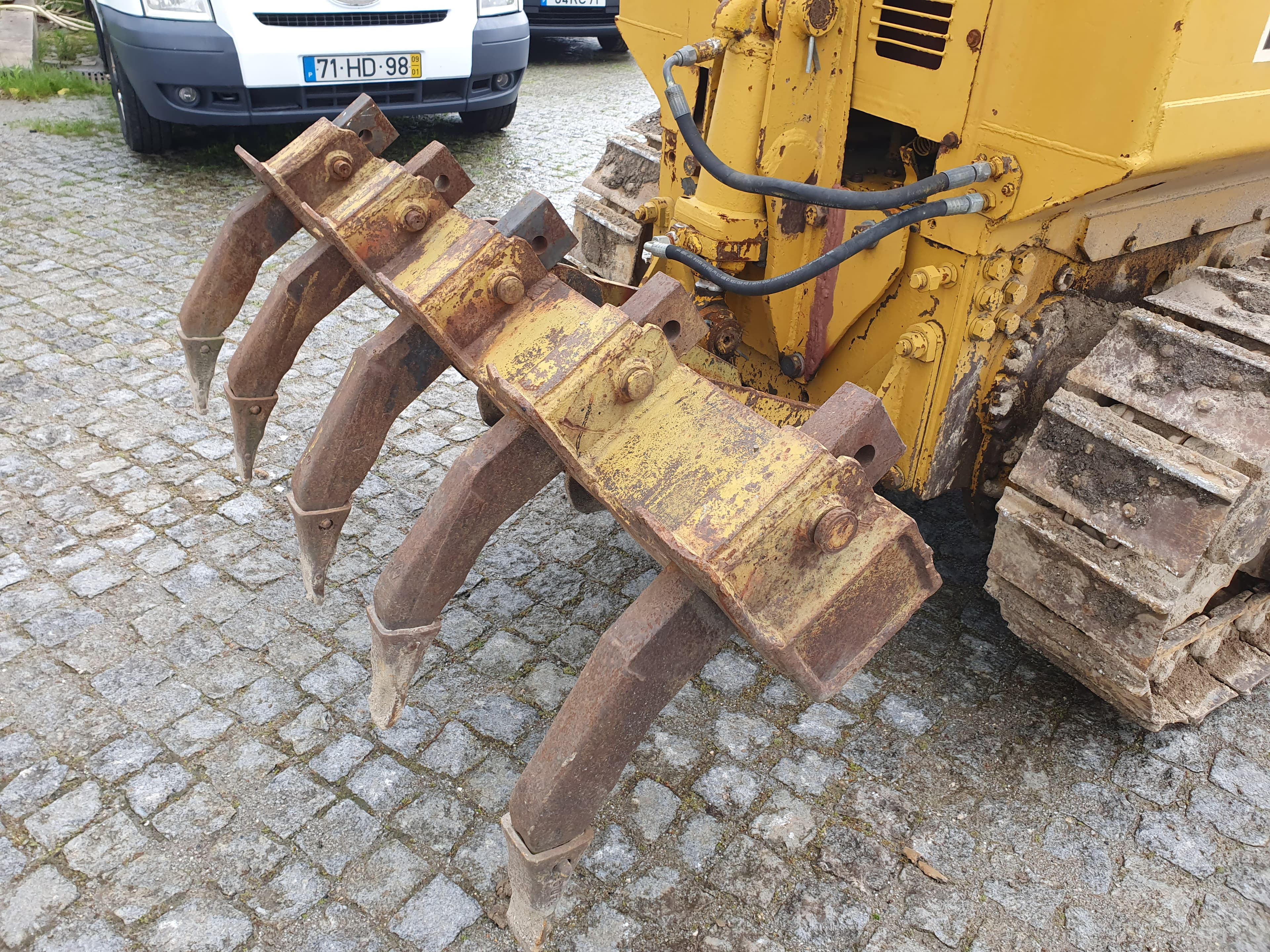 Buldozer Caterpillar D3 — imagem 8