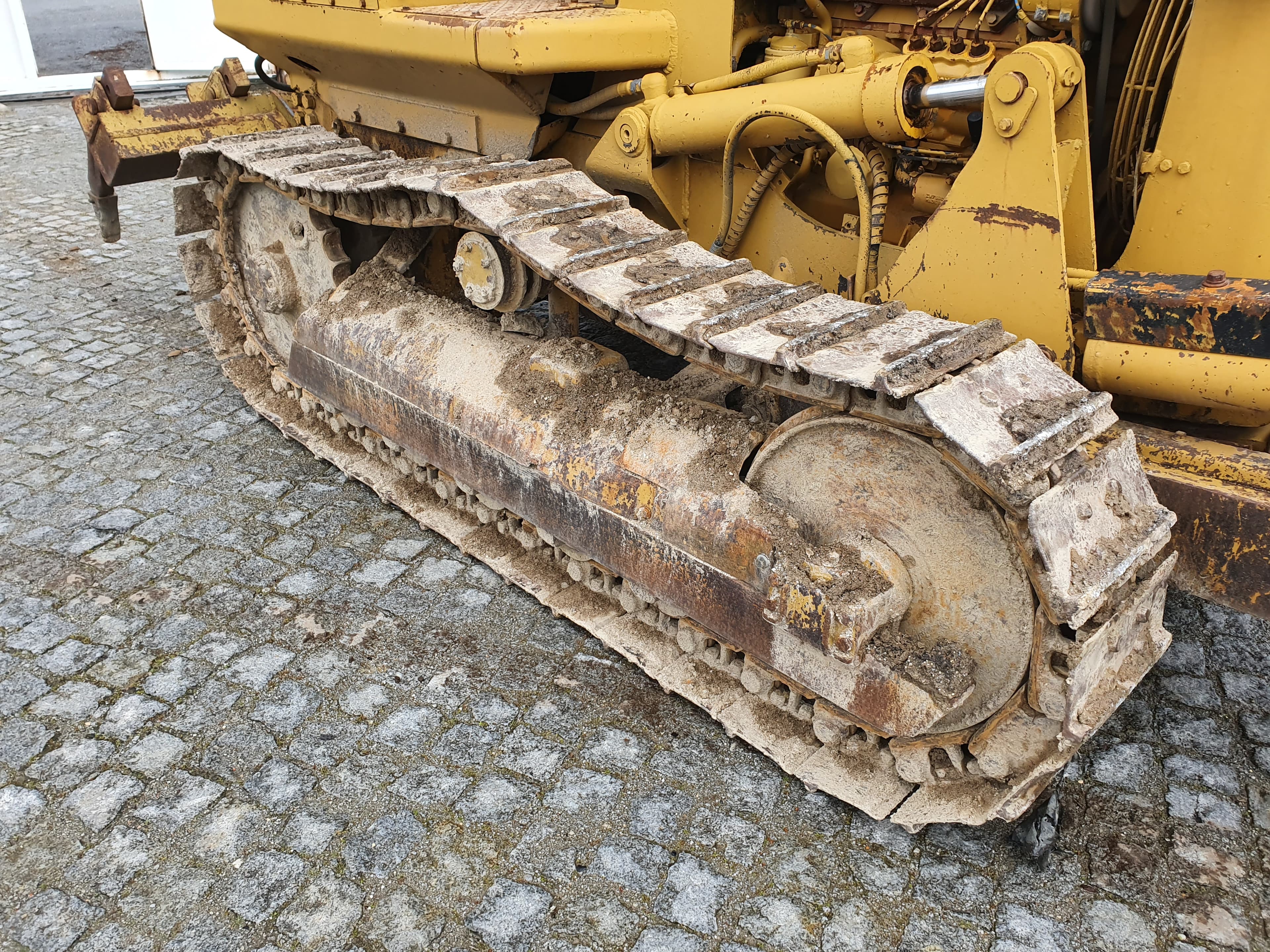 Buldozer Caterpillar D3 — imagem 5