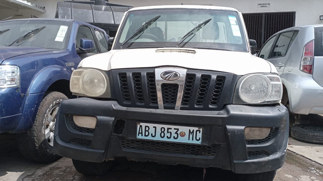 Mahindra Scorpio · Ano 2012 — imagem 9