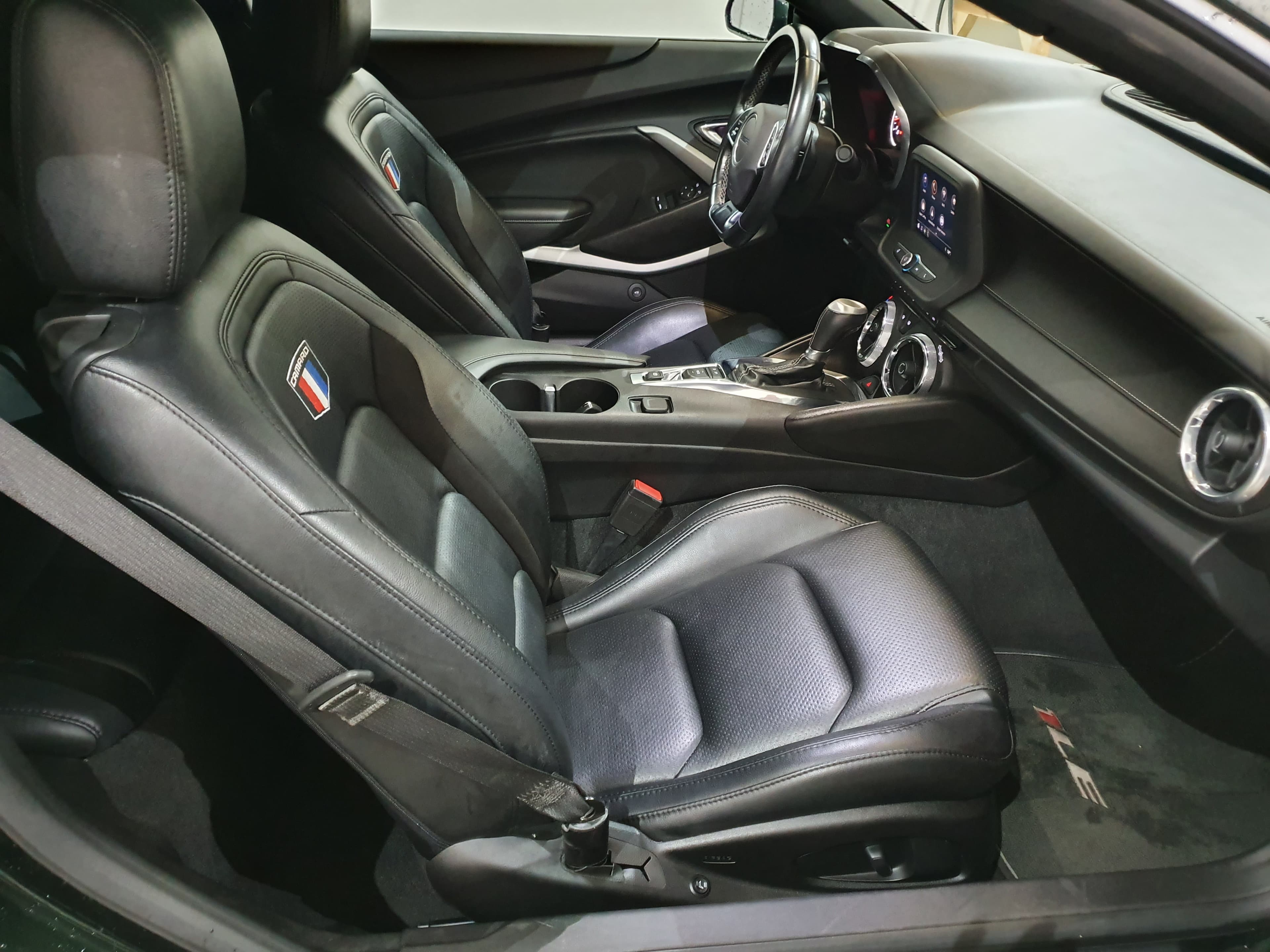 Chevrolet Camaro Coupé 2.0 · Ano 2020 — imagem 25