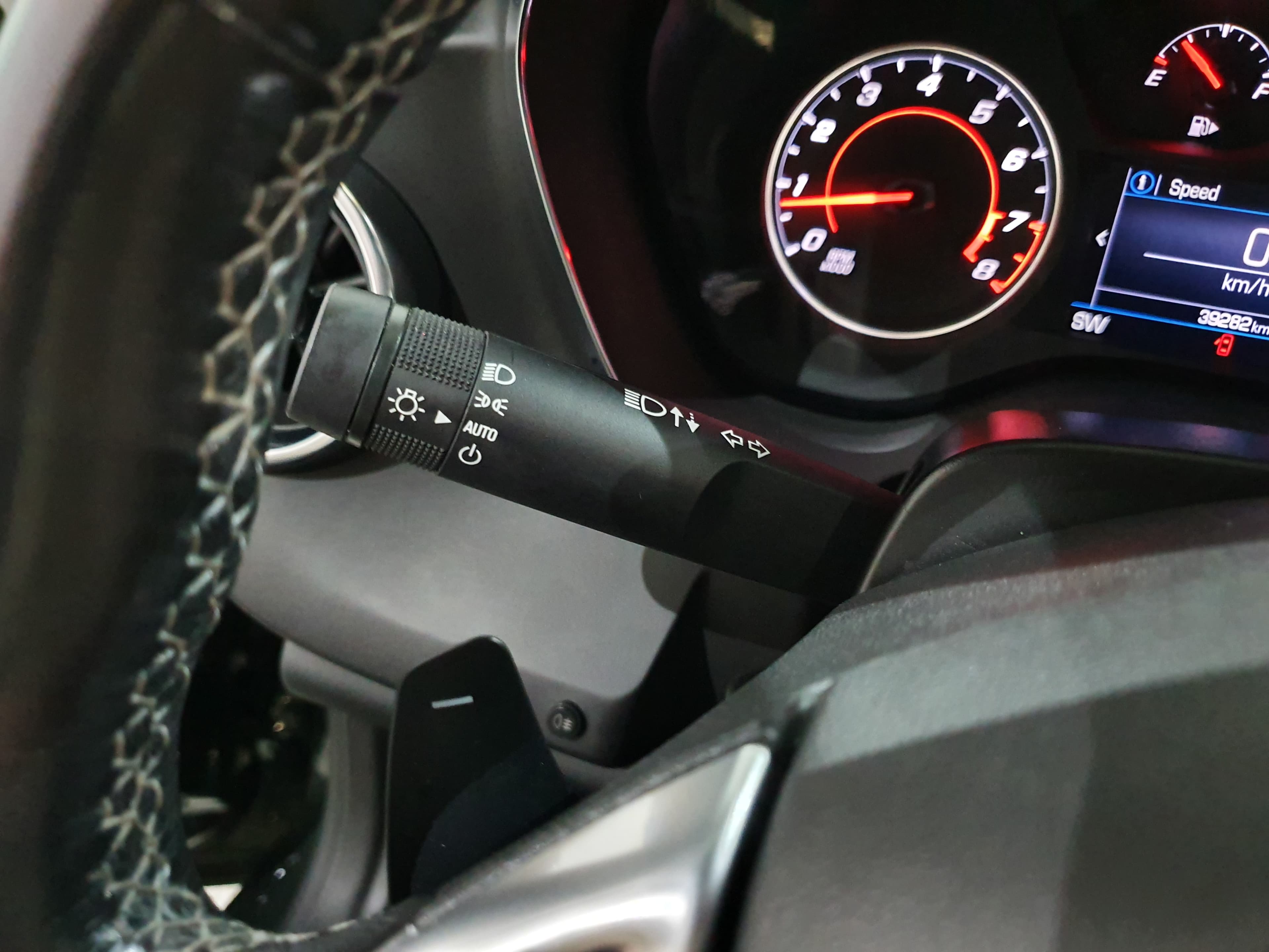 Chevrolet Camaro Coupé 2.0 · Ano 2020 — imagem 40