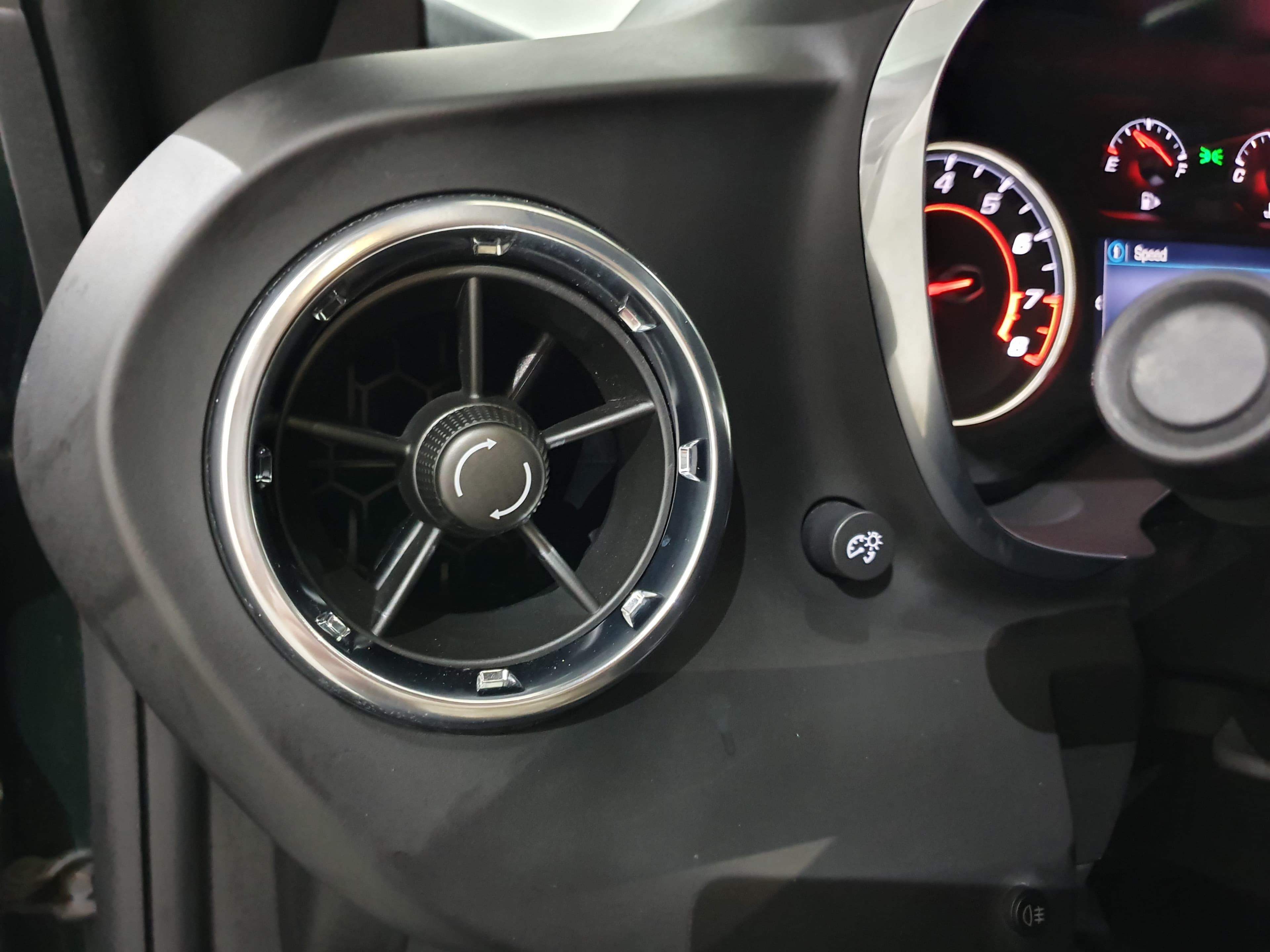 Chevrolet Camaro Coupé 2.0 · Ano 2020 — imagem 44
