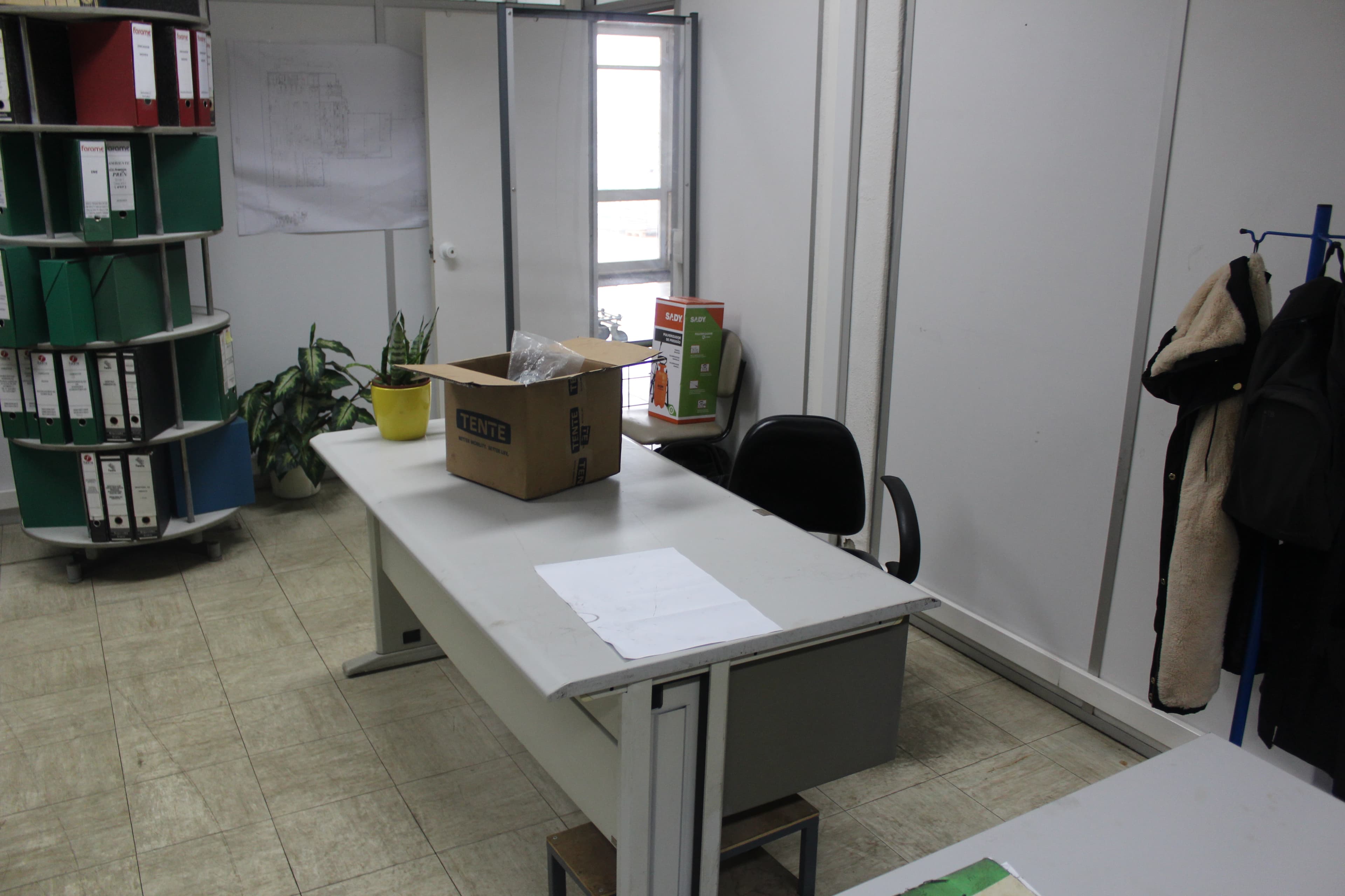 Equipamento de Escritório · Gabinete Médico · Balneário · Diversos — image 8