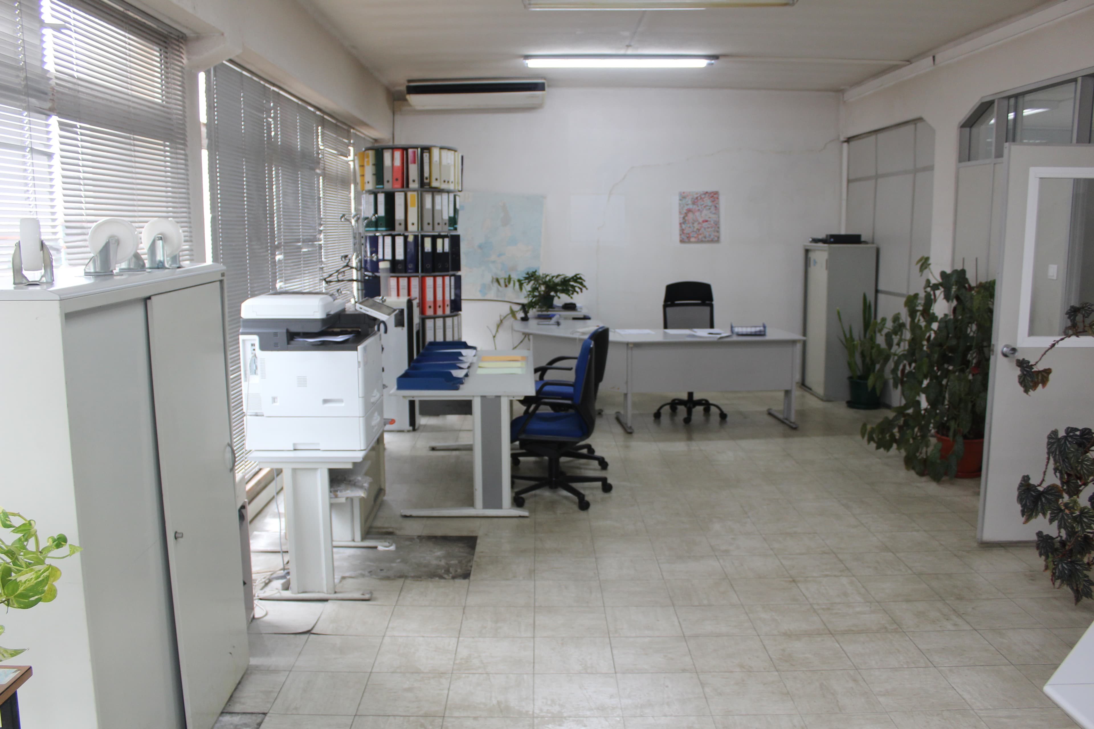 Equipamento de Escritório · Gabinete Médico · Balneário · Diversos — image 37