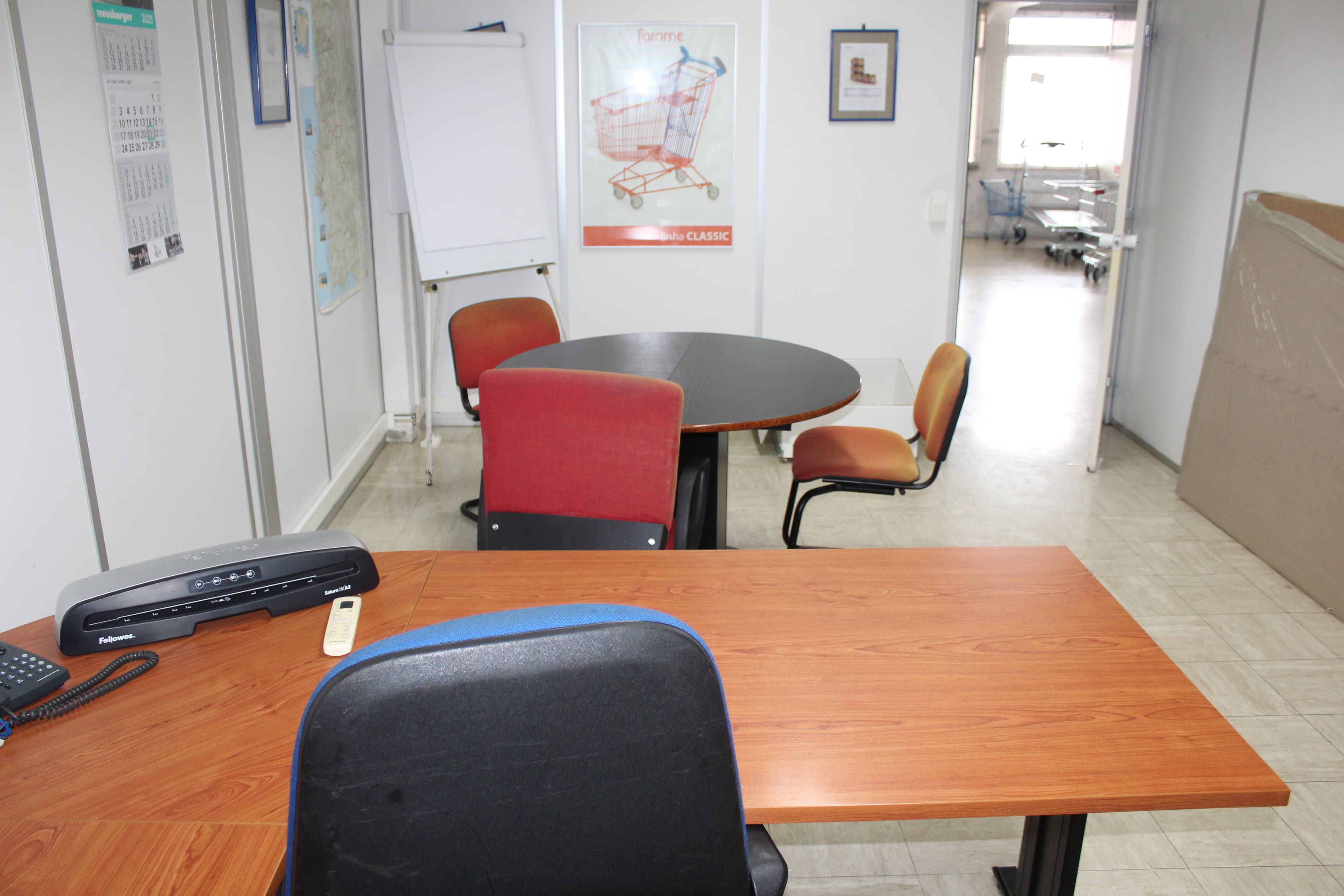 Equipamento de Escritório · Gabinete Médico · Balneário · Diversos — image 25