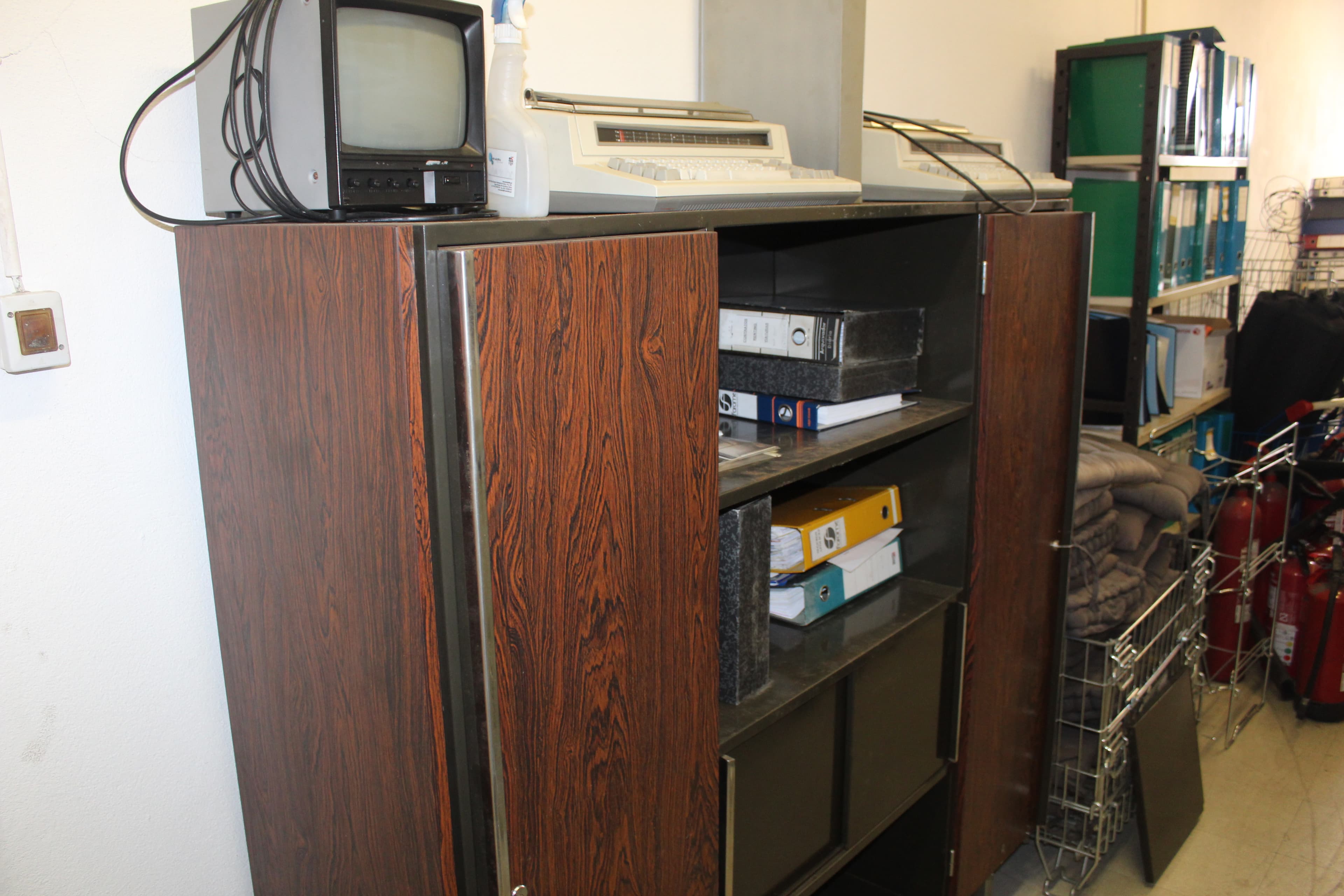 Equipamento de Escritório · Gabinete Médico · Balneário · Diversos — image 56
