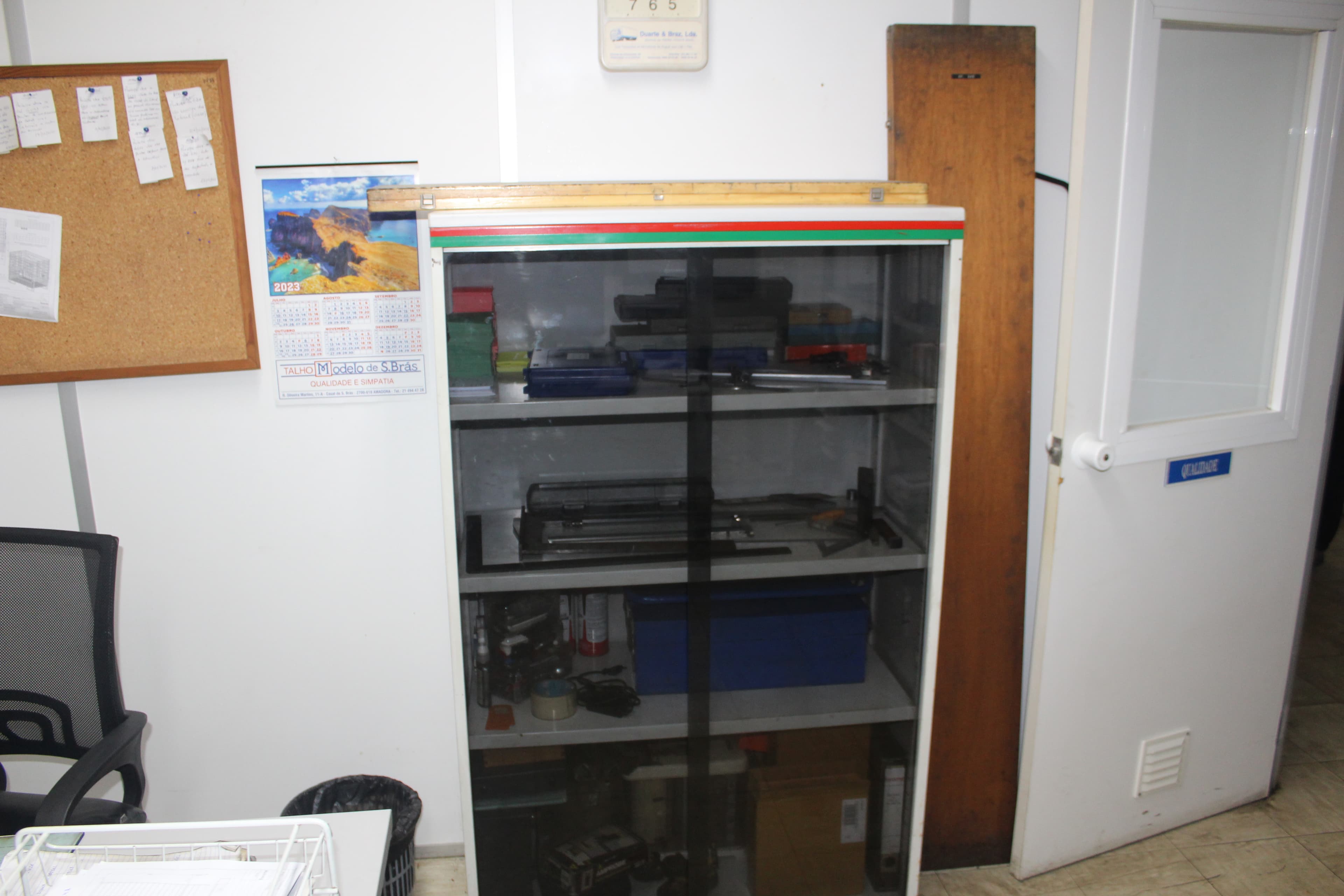 Equipamento de Escritório · Gabinete Médico · Balneário · Diversos — image 5