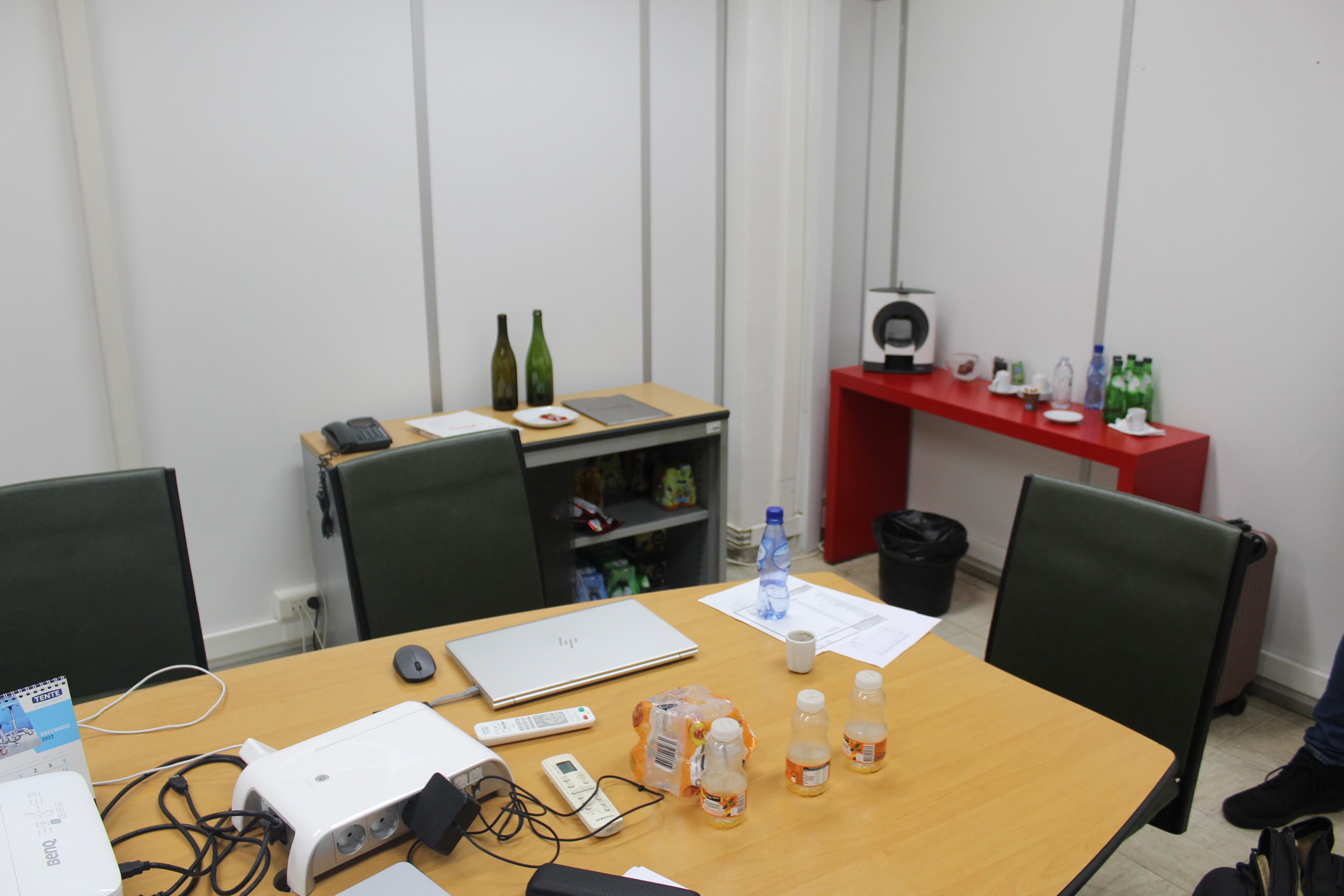 Equipamento de Escritório · Gabinete Médico · Balneário · Diversos — image 61