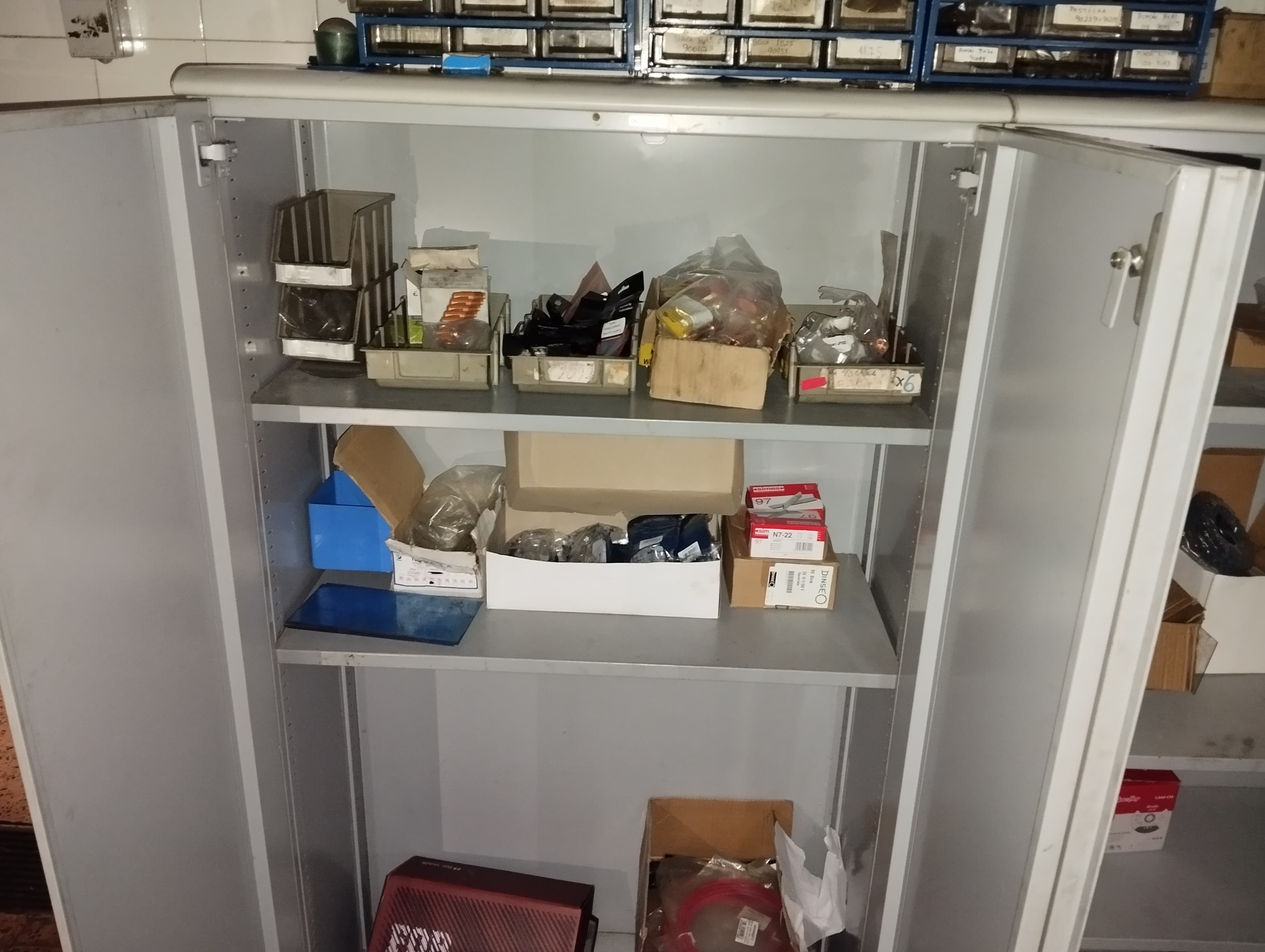 Acessórios de Cobre · Equipamento de Escritório · Diversos — imagem 31