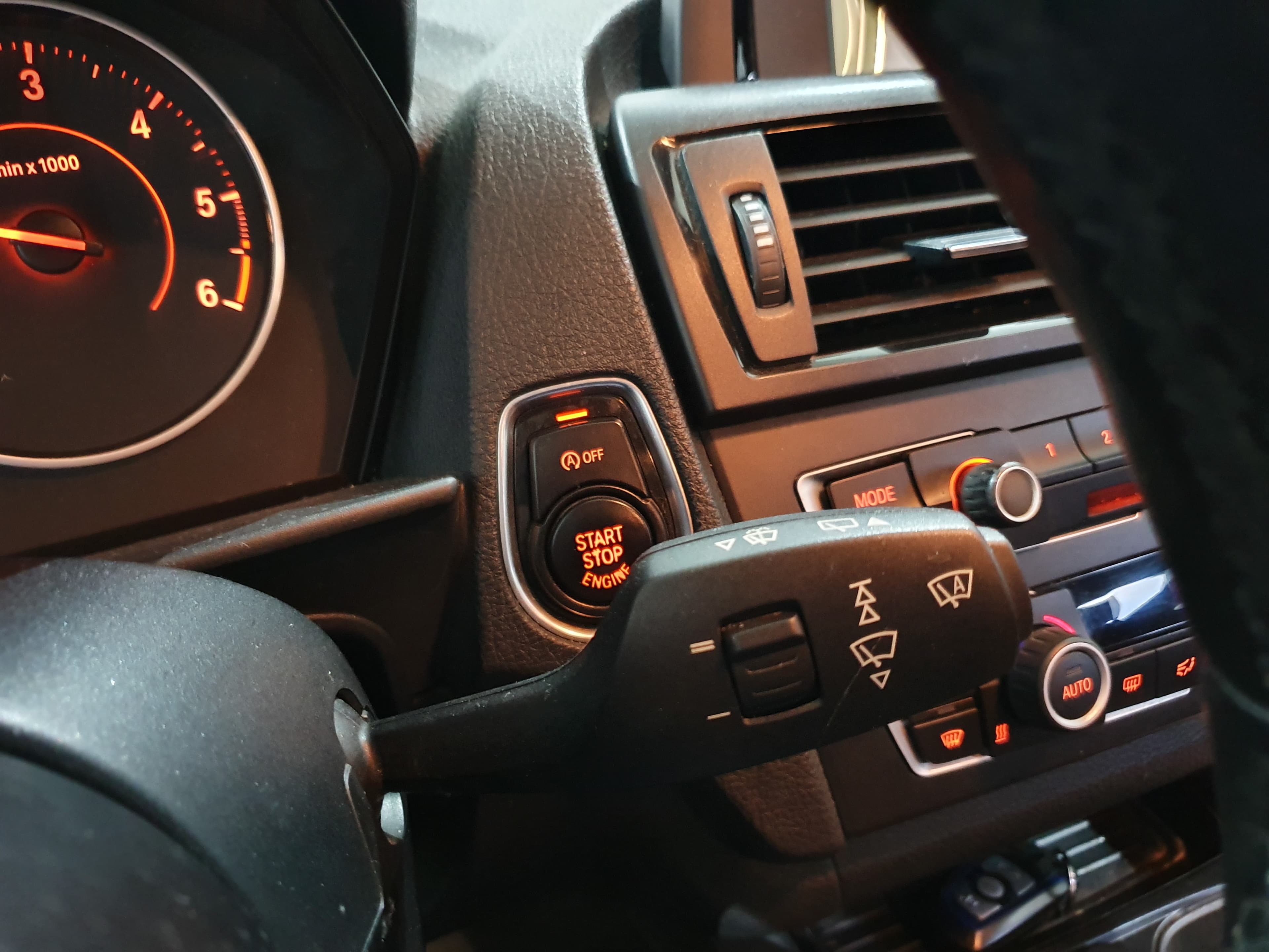 BMW 125 D Pack M · Ano 2012 — imagen 37