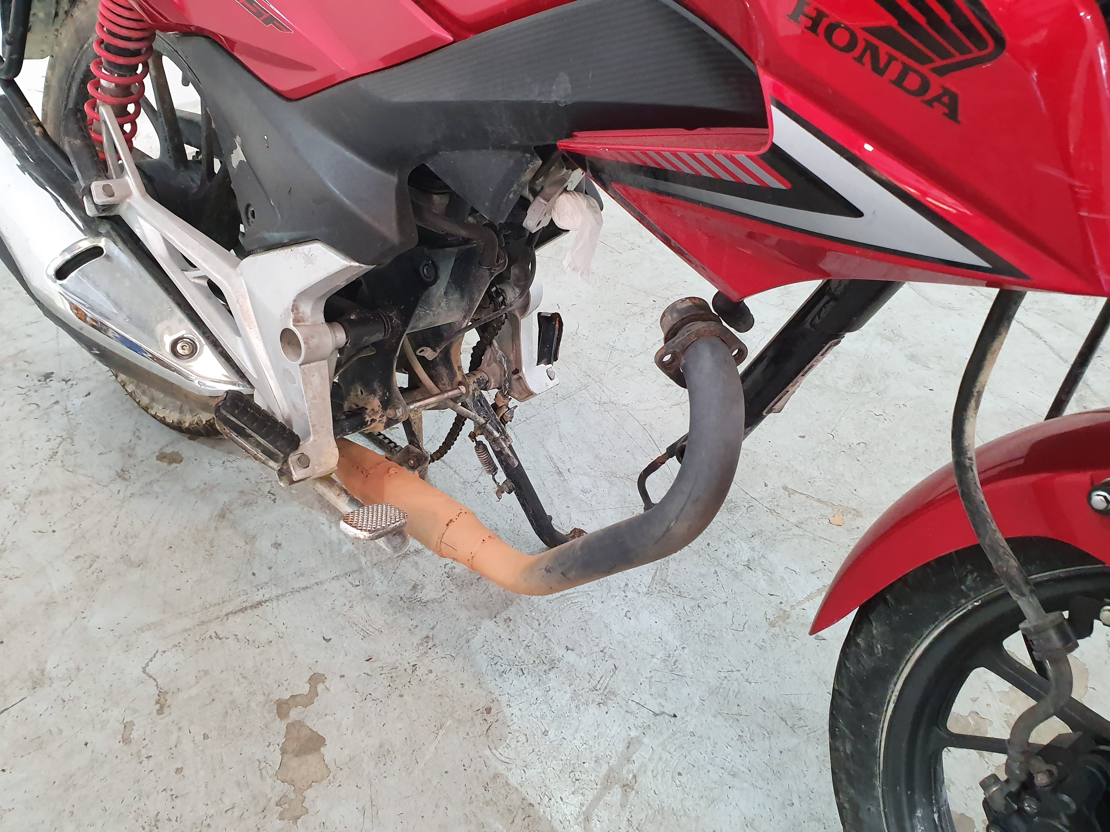 Honda 125 CBF · Ano 2016 — imagen 7