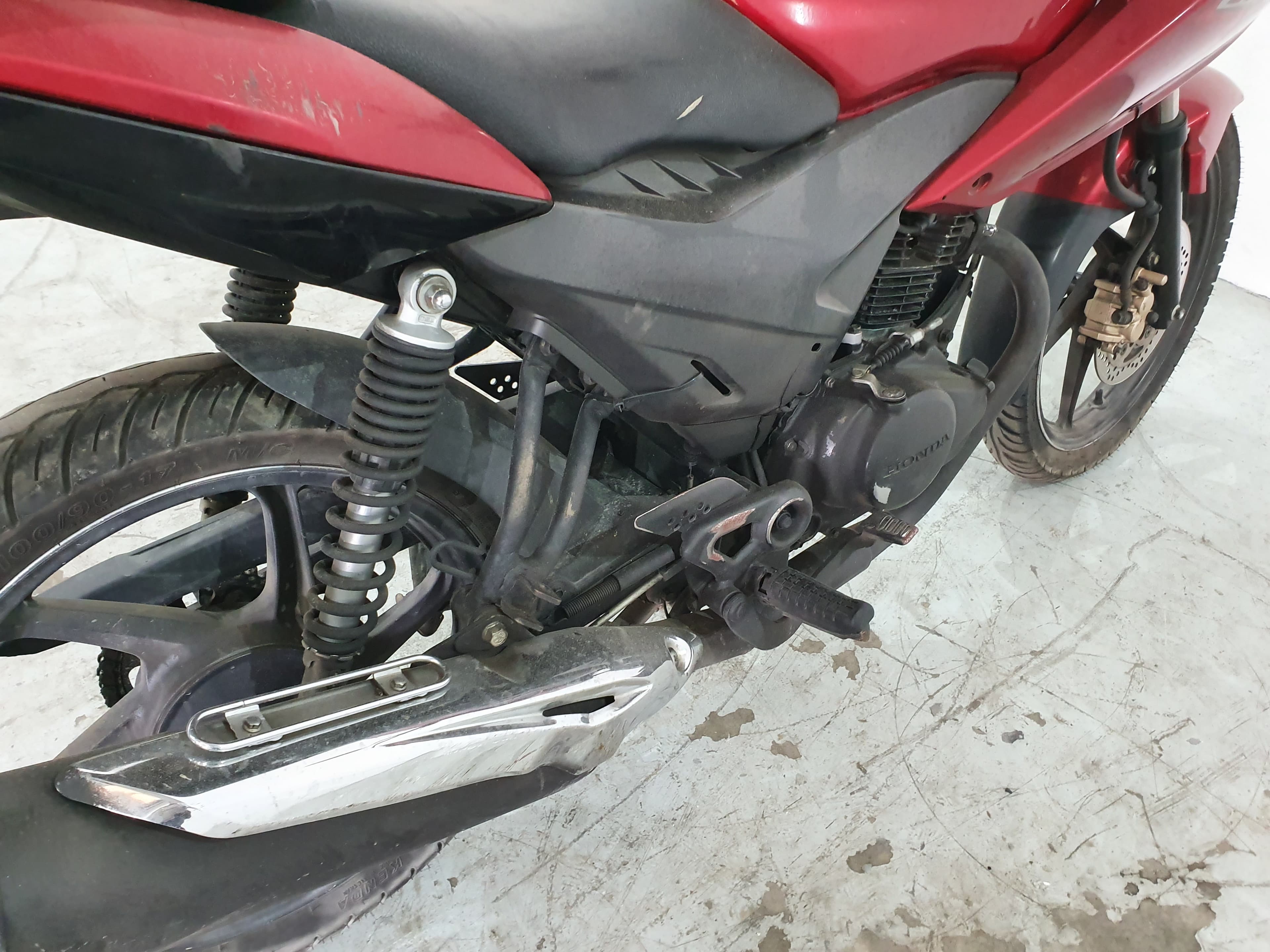 Honda 125 CBF · Ano 2013 — imagen 5