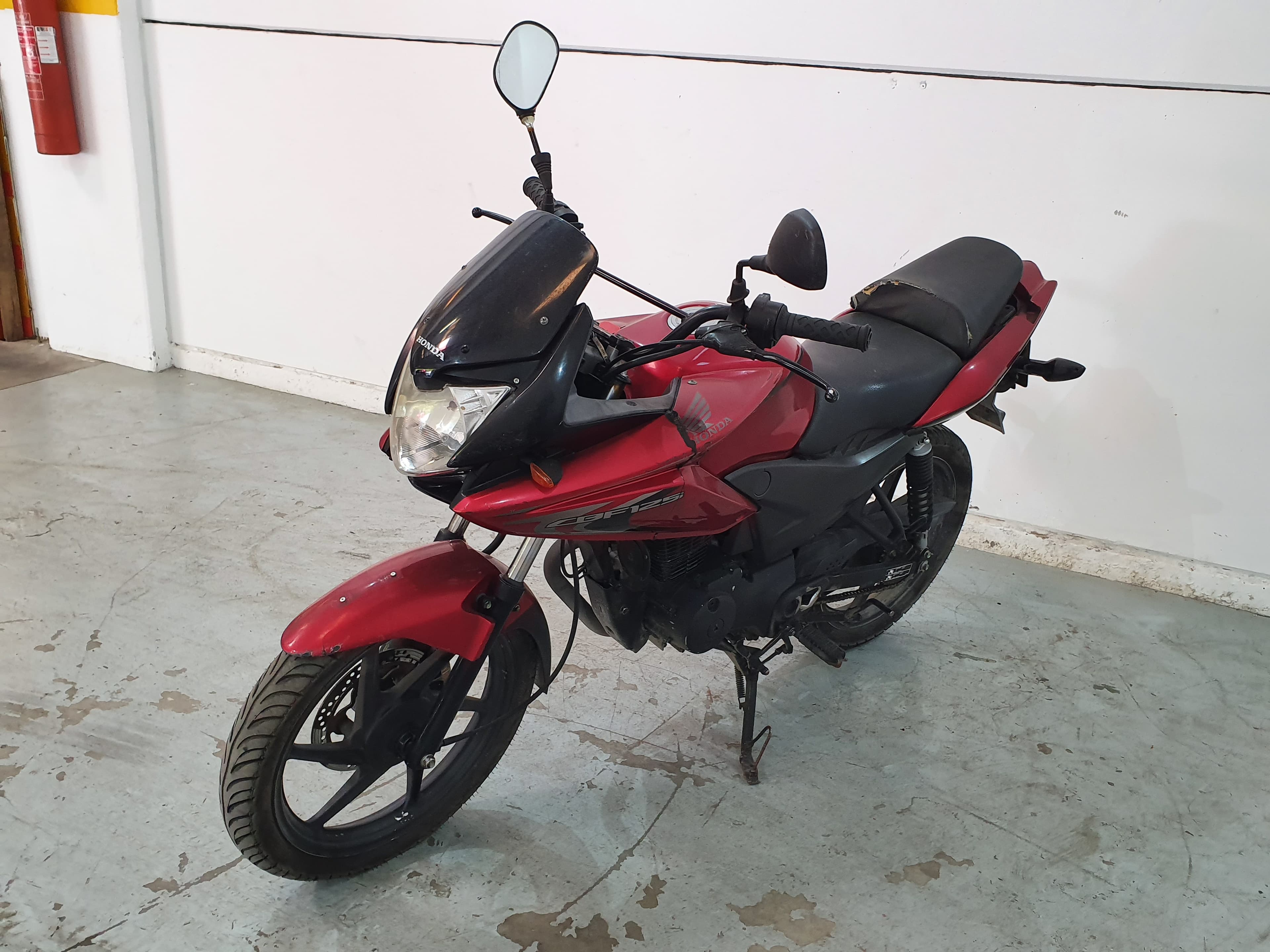 Honda 125 CBF · Ano 2013 — imagen 2