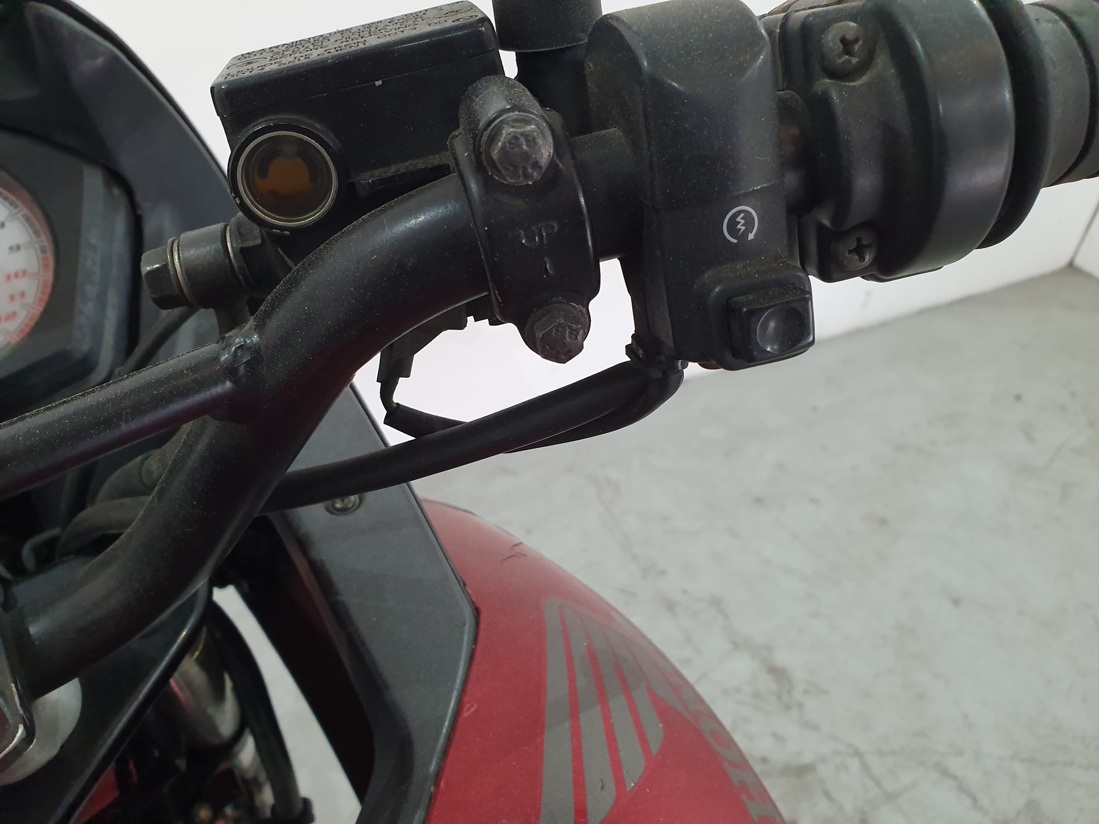 Honda 125 CBF · Ano 2013 — imagen 11
