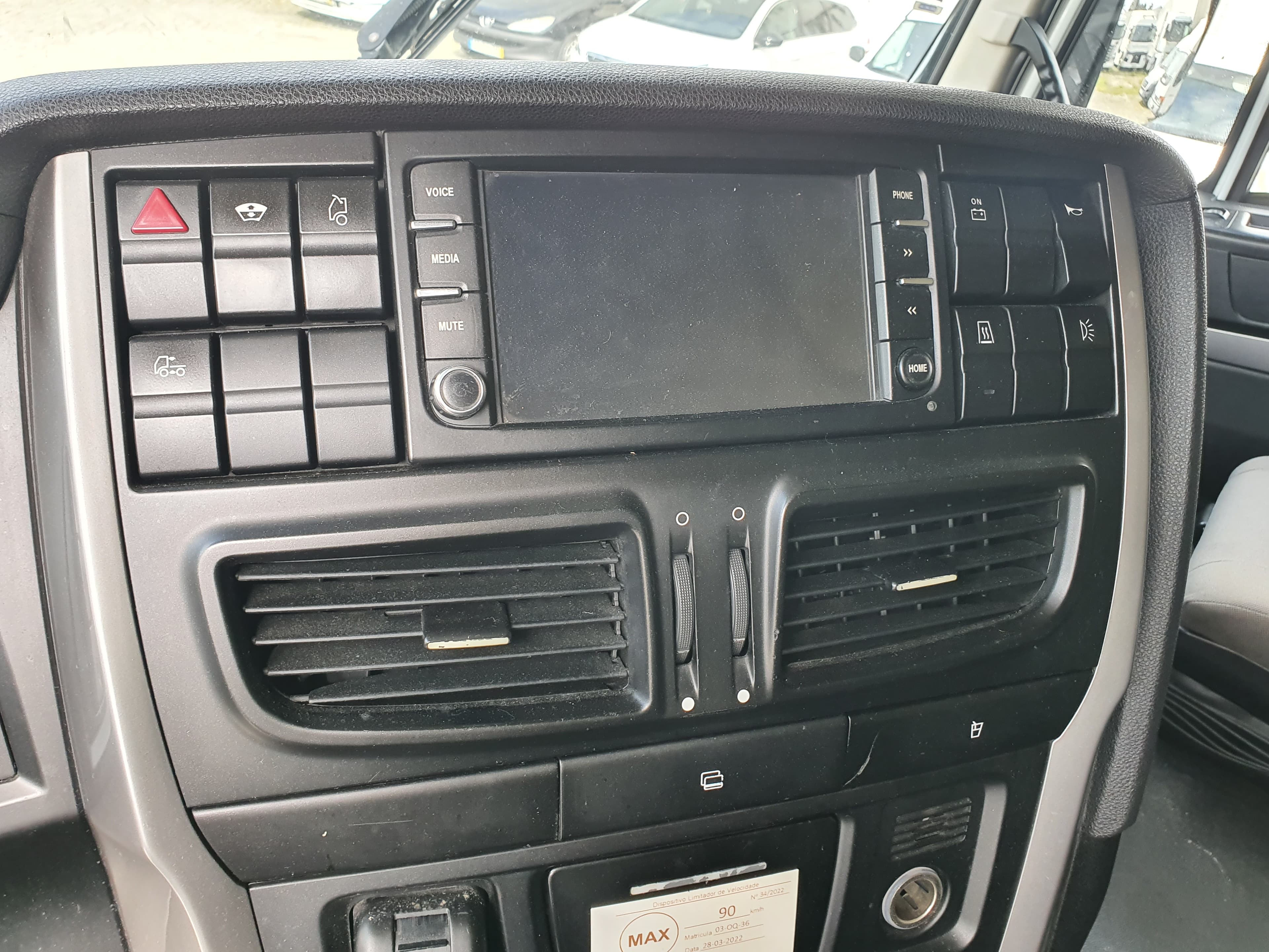 Iveco 460 · Ano 2014 — image 33
