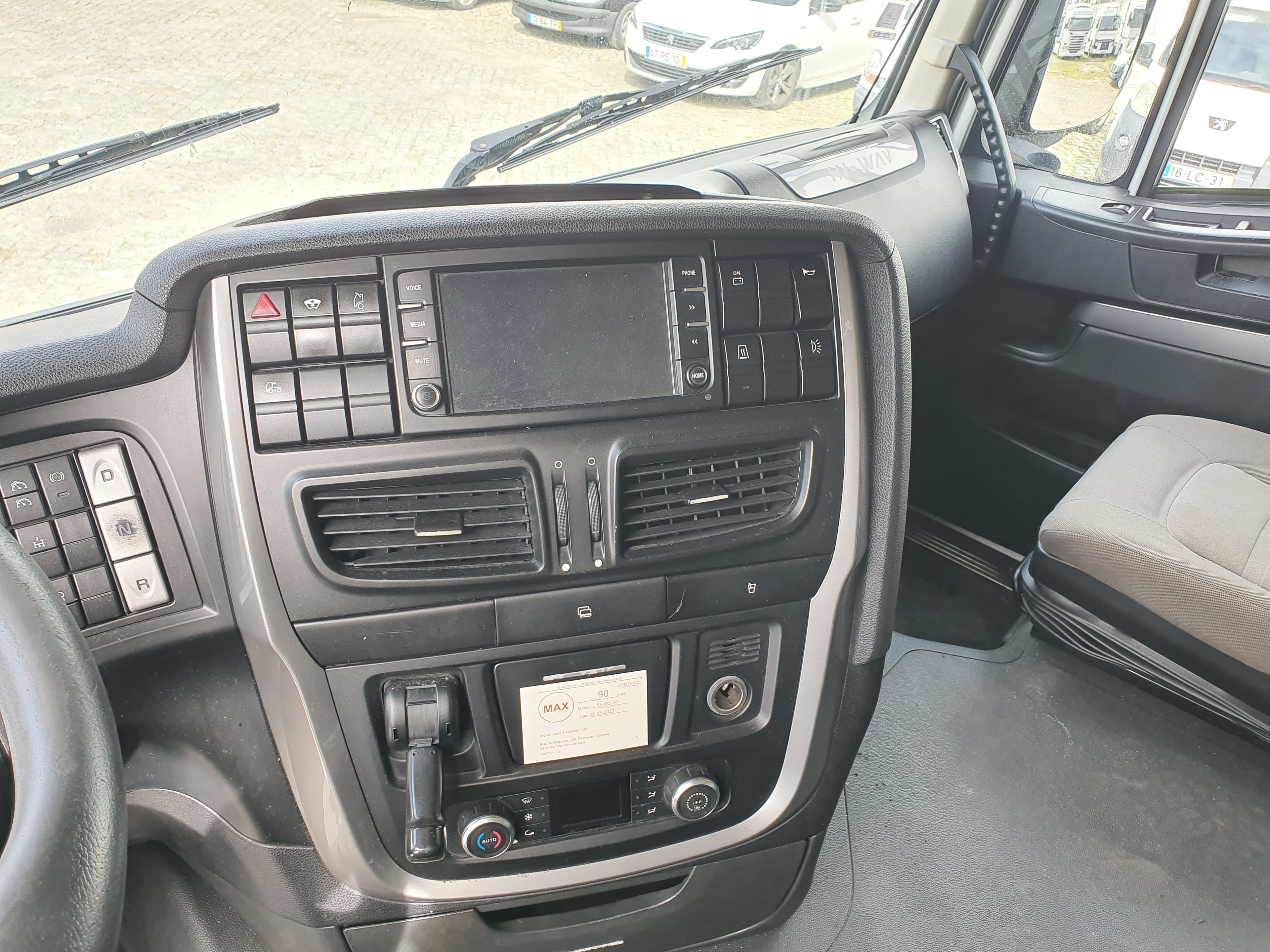 Iveco 460 · Ano 2014 — image 16