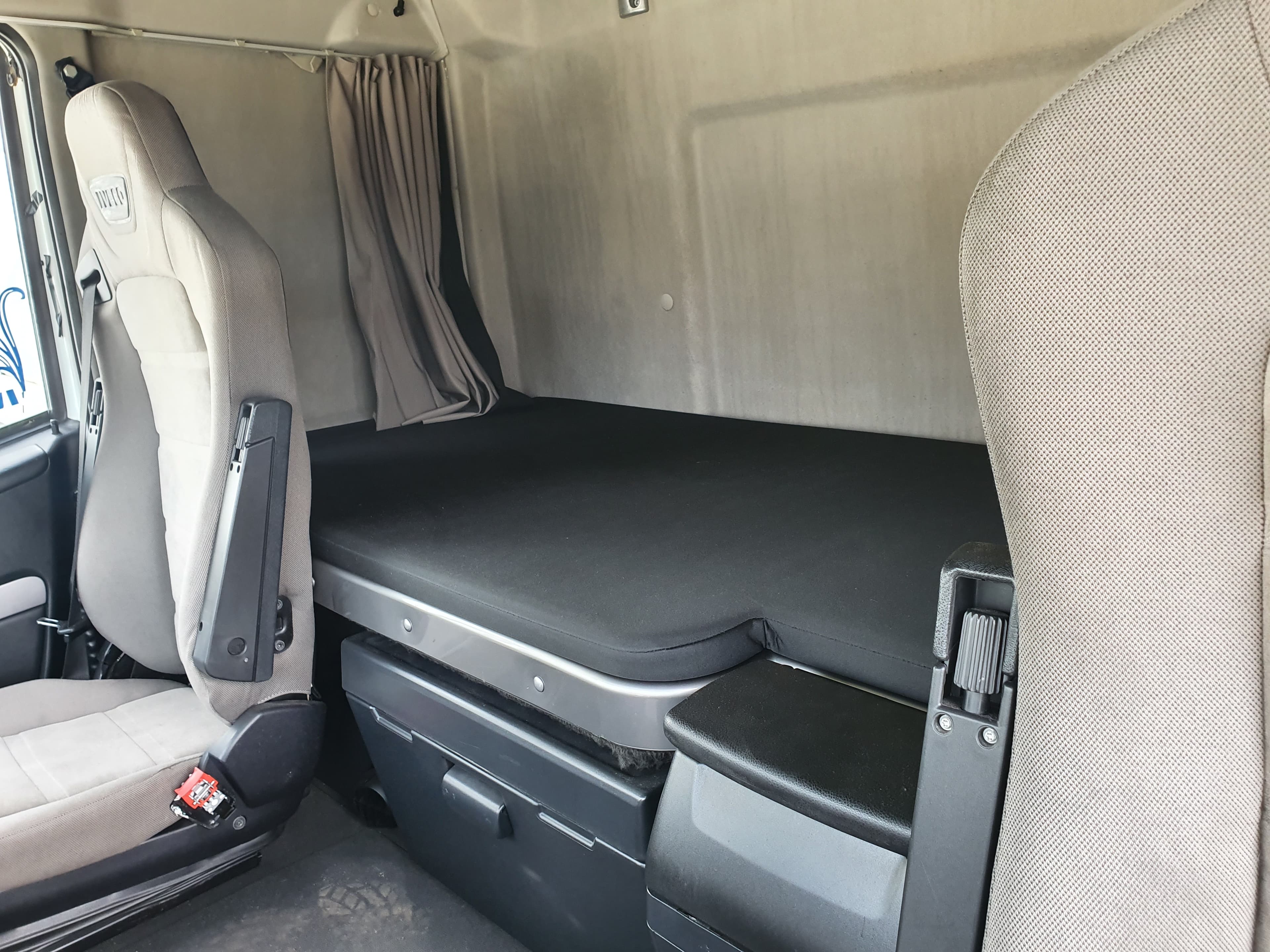Iveco 460 · Ano 2014 — image 23