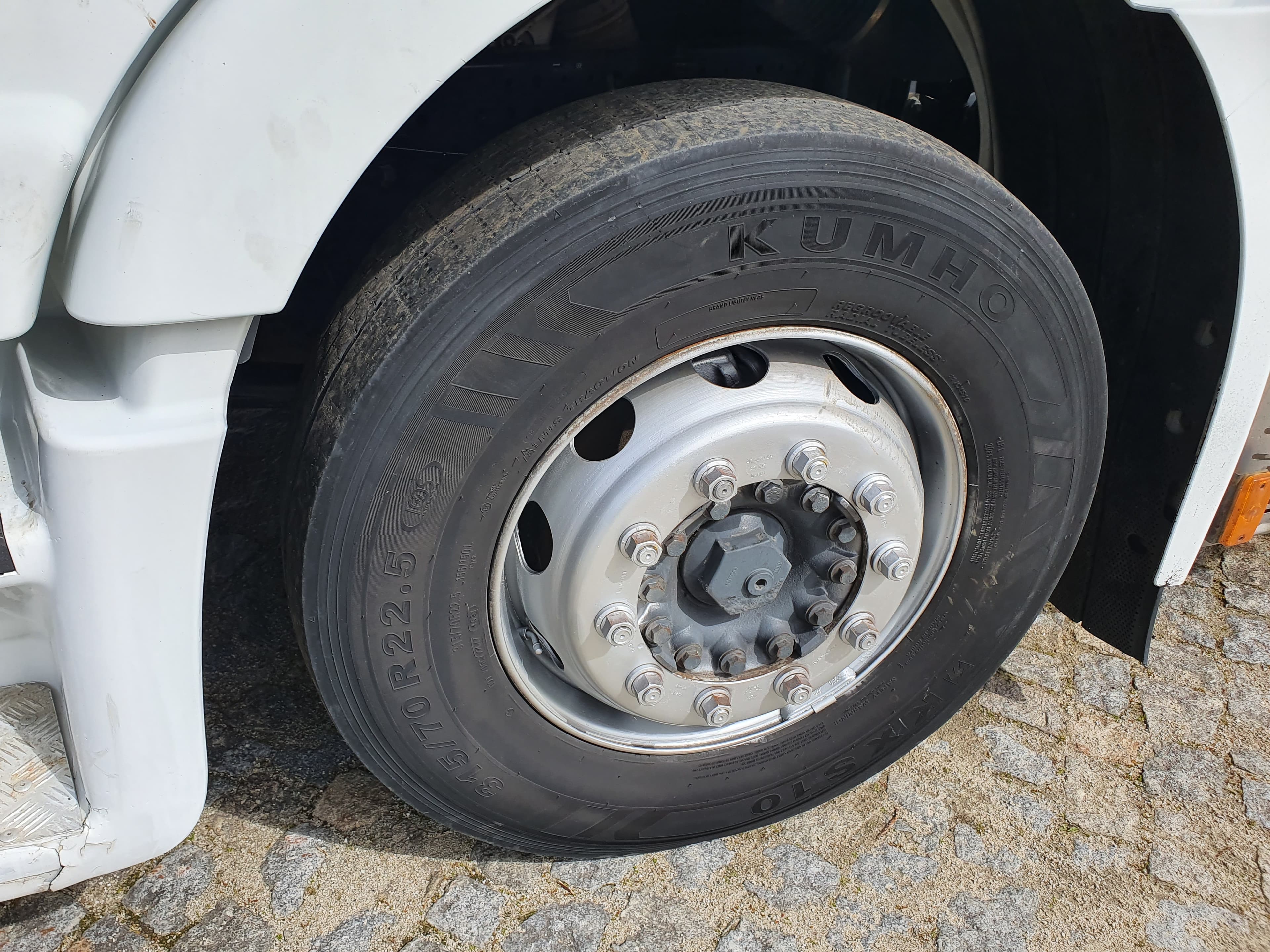 Iveco 460 · Ano 2014 — image 13