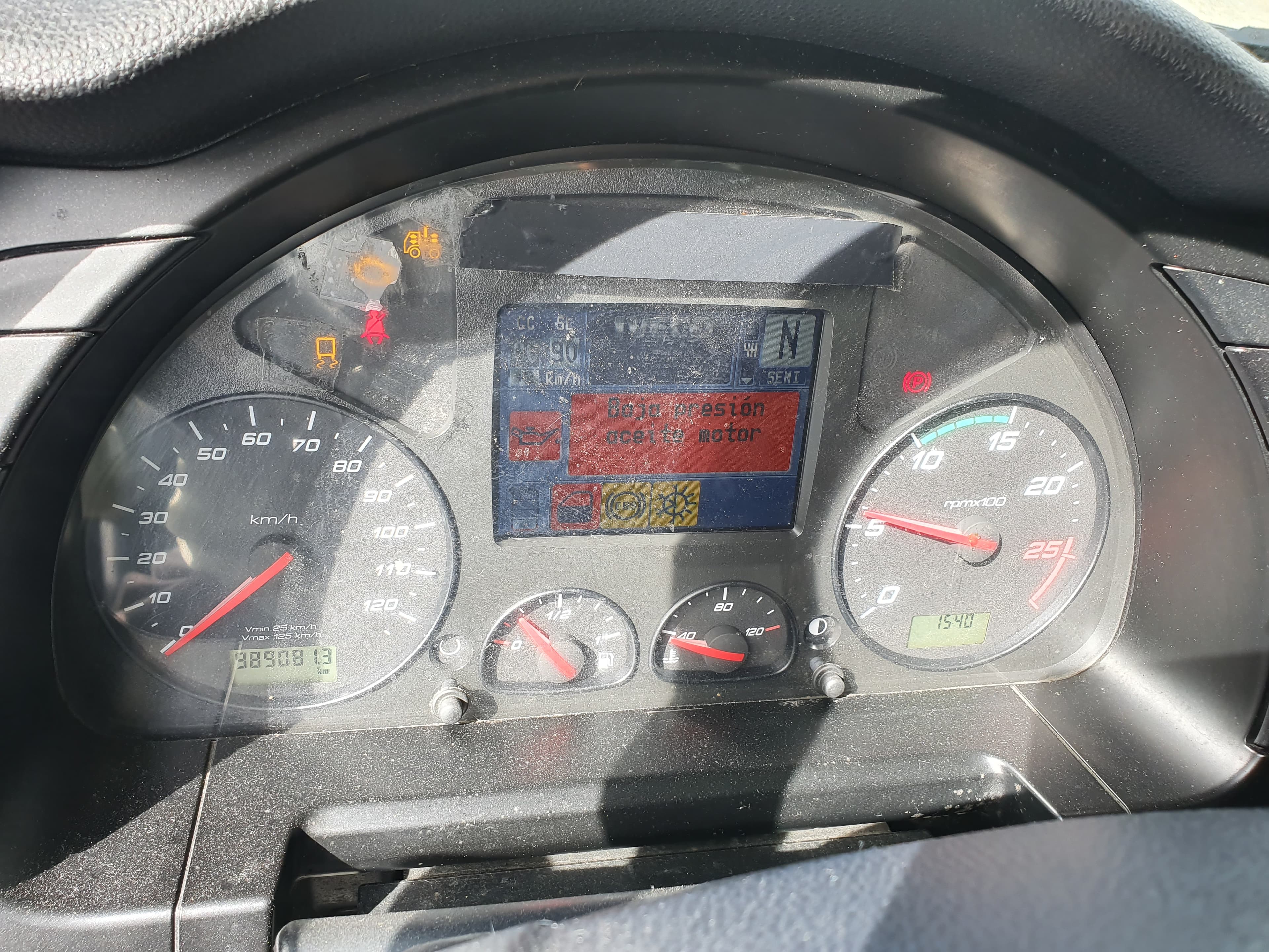 Iveco 460 · Ano 2014 — image 30