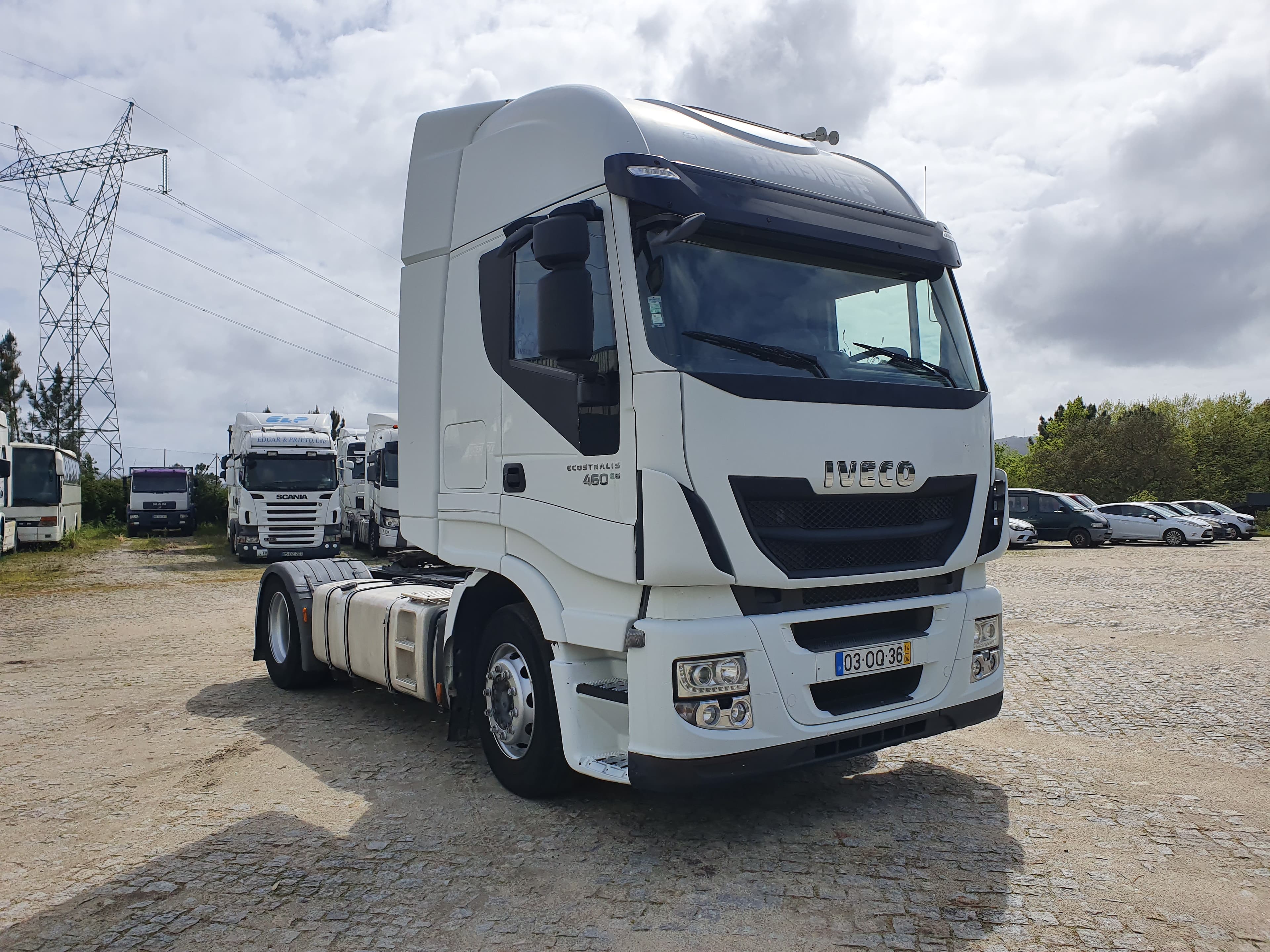 Iveco 460 · Ano 2014 — image 1