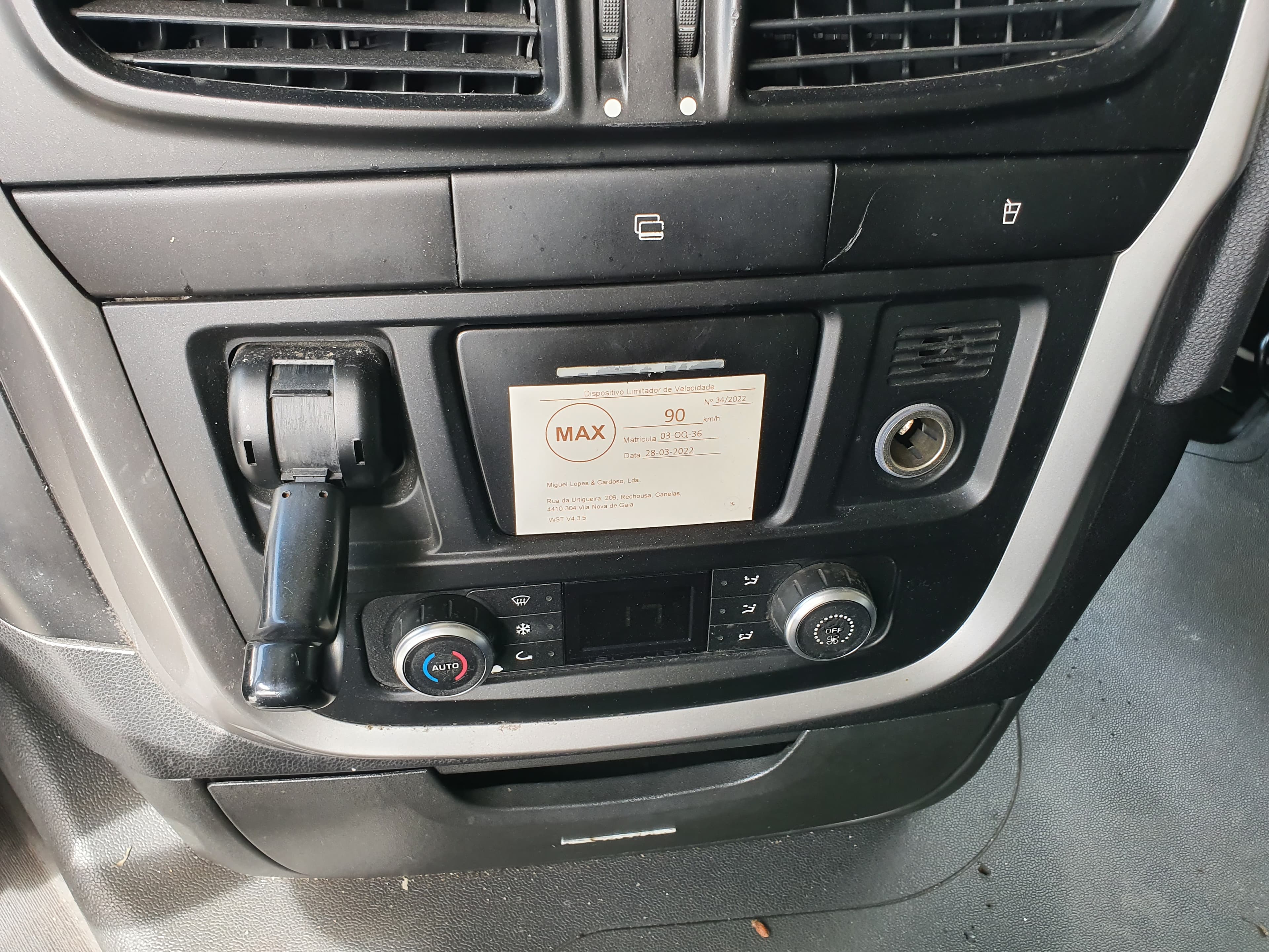 Iveco 460 · Ano 2014 — image 32