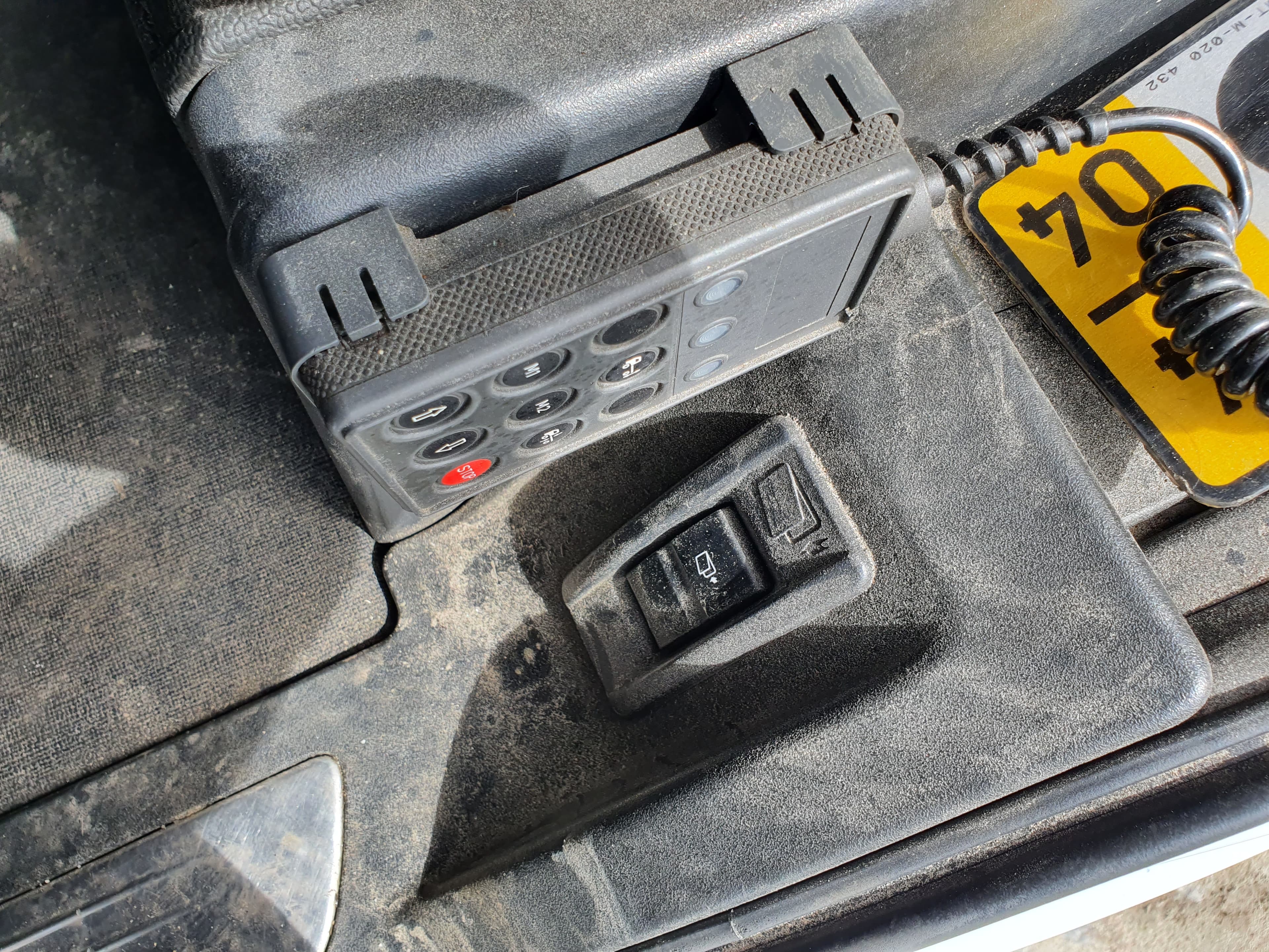 Iveco 460 · Ano 2014 — image 15