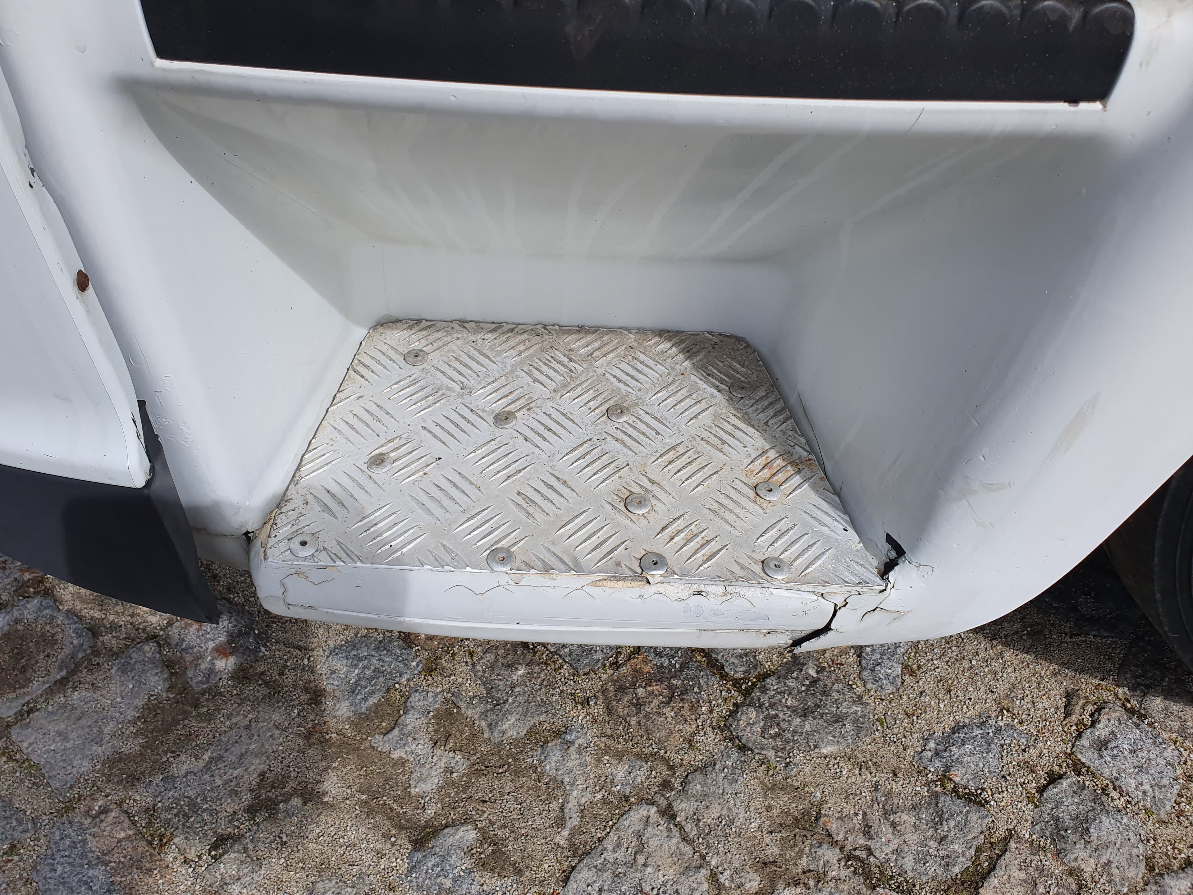 Iveco 460 · Ano 2014 — image 7