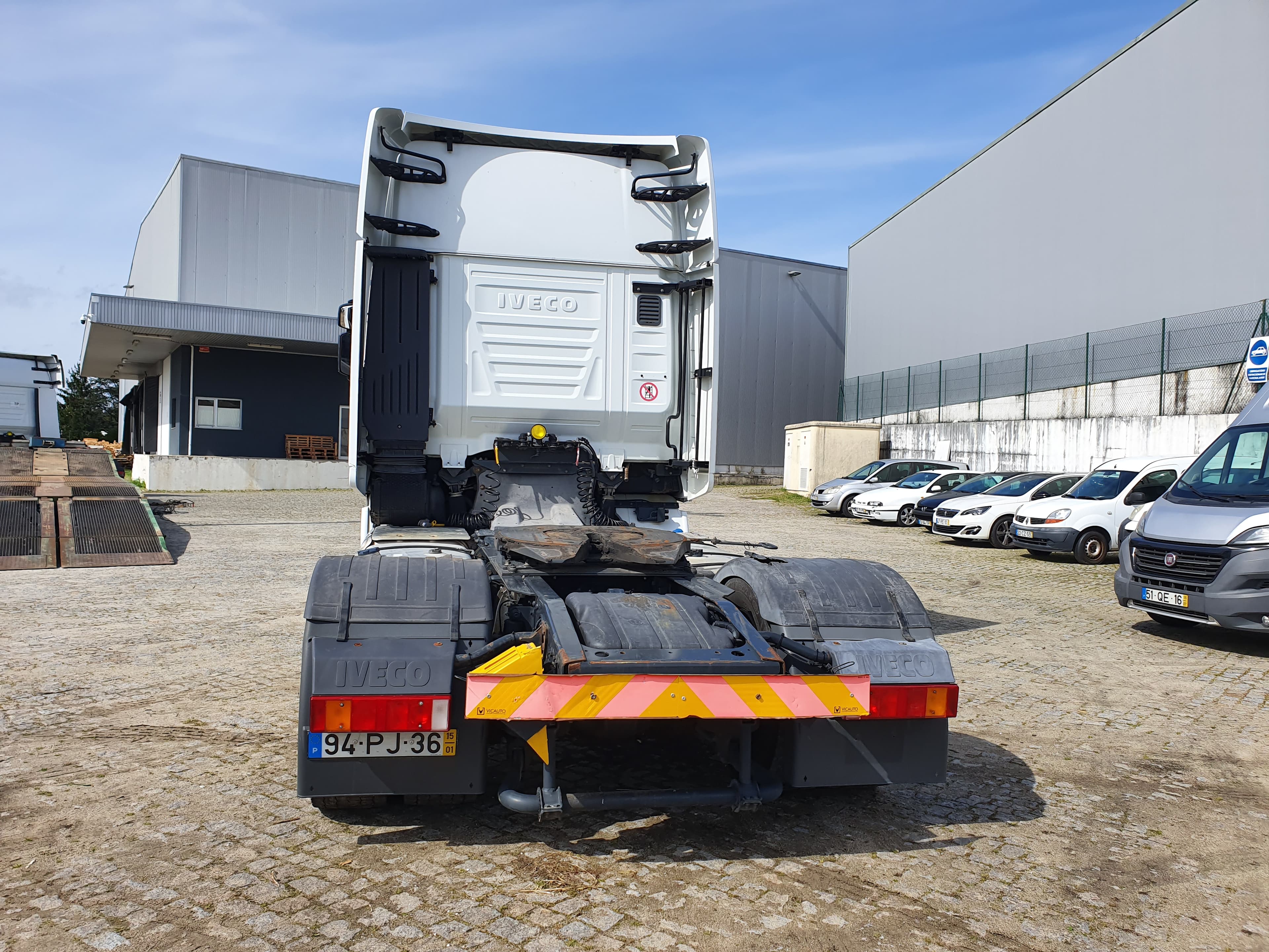 Iveco 460 · Ano 2015 — imagen 6