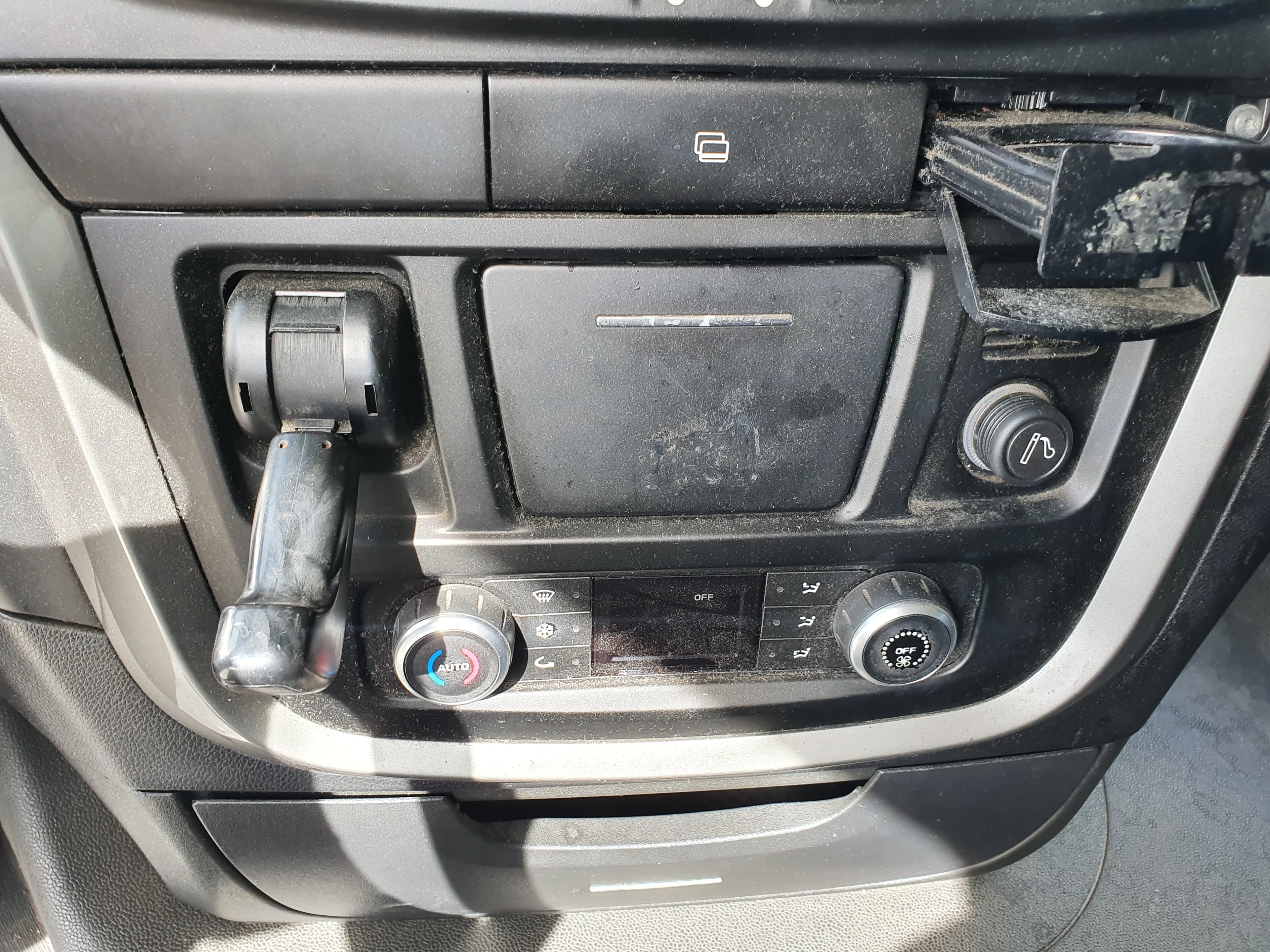 Iveco 460 · Ano 2015 — imagen 27