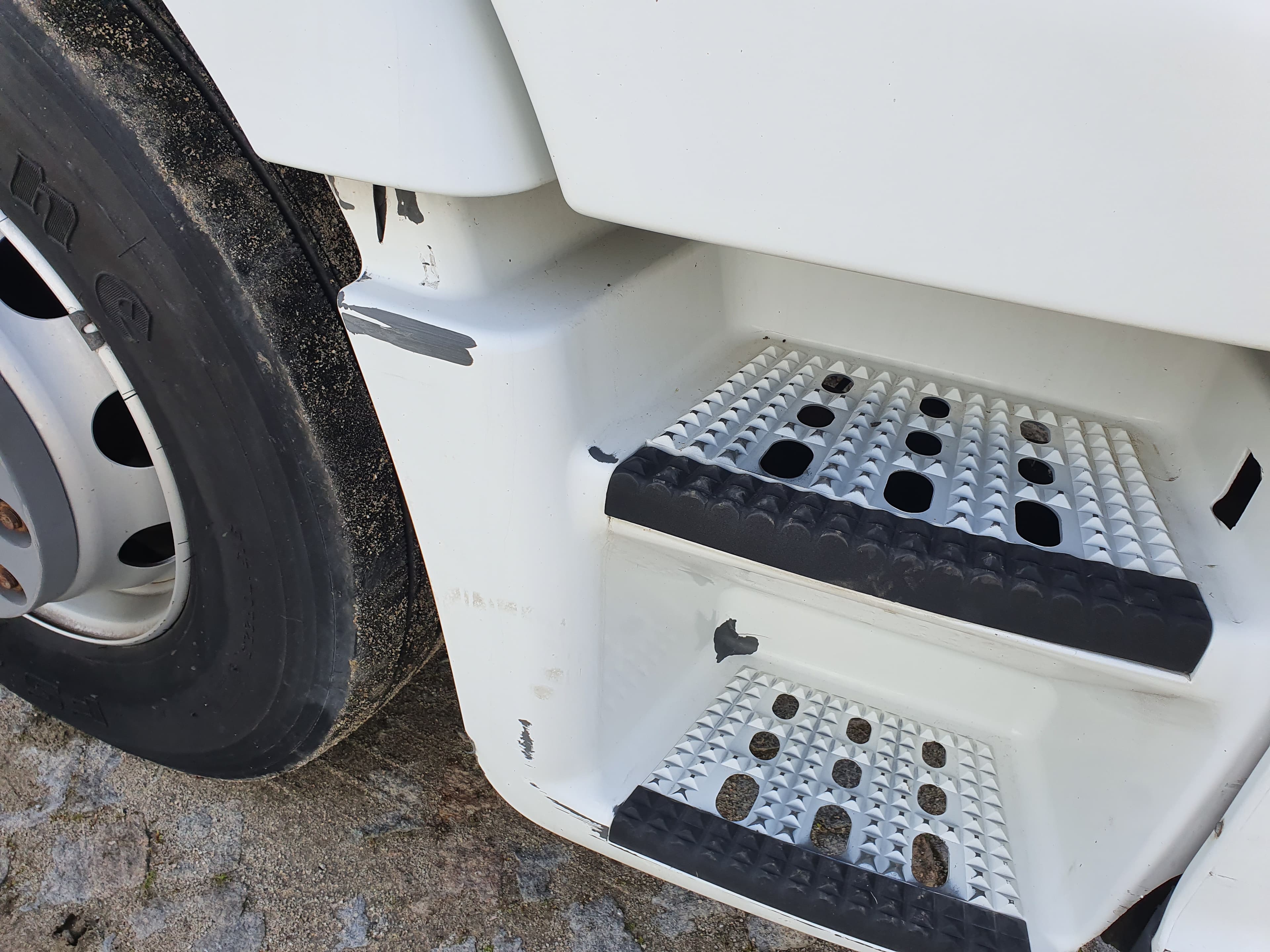 Iveco 460 · Ano 2015 — imagen 11