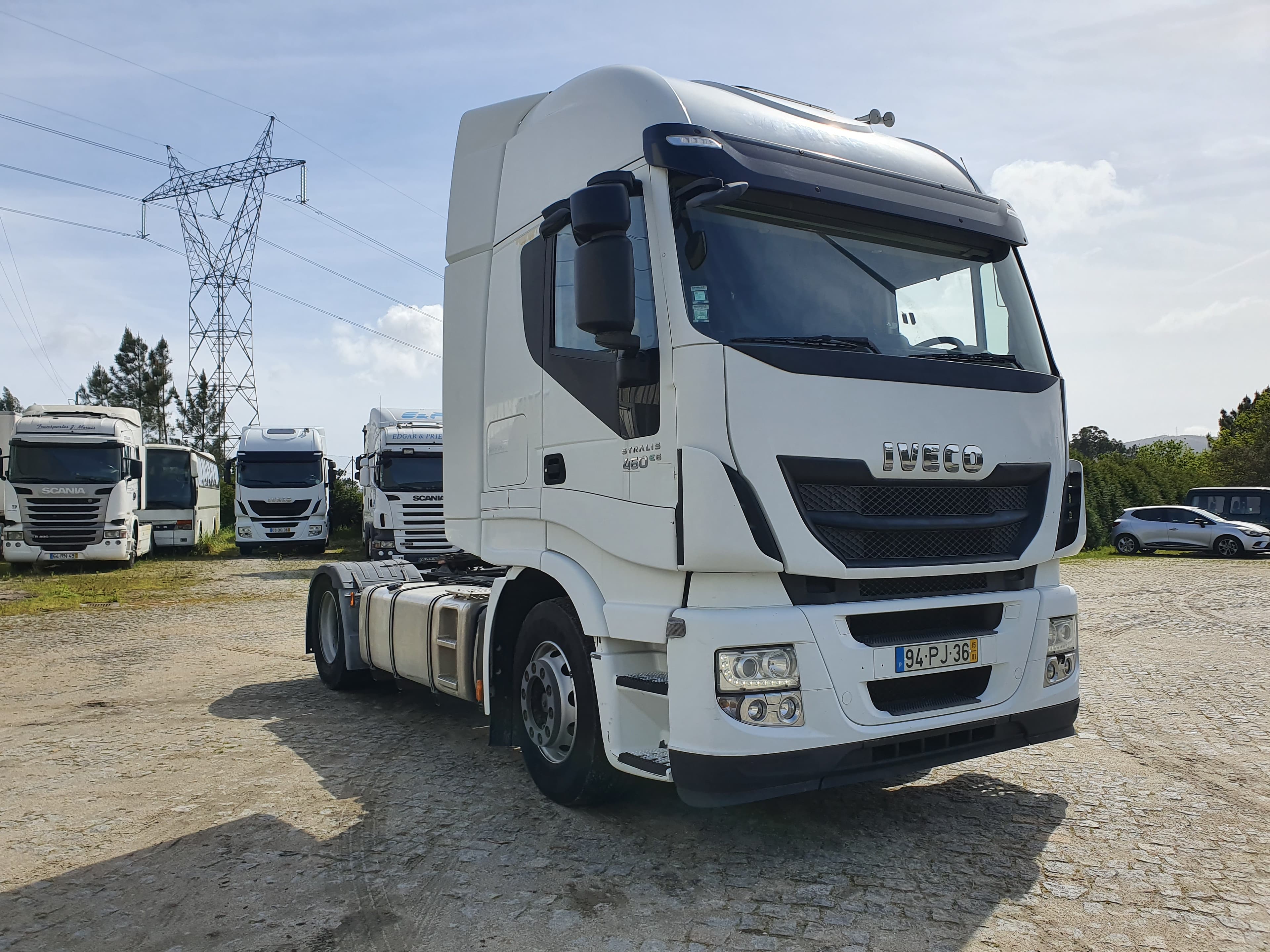 Iveco 460 · Ano 2015 — imagen 1