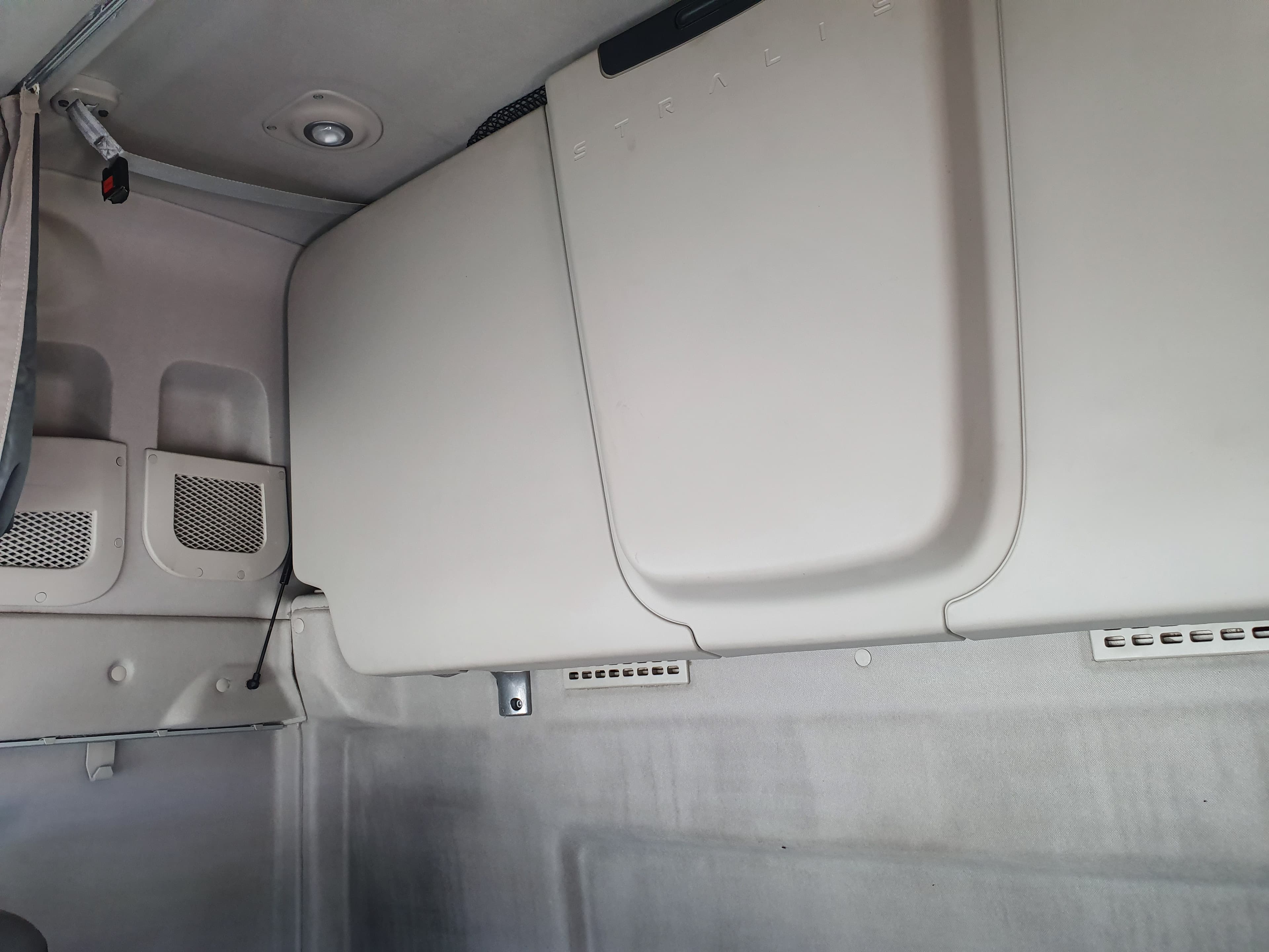 Iveco 460 · Ano 2015 — imagen 32