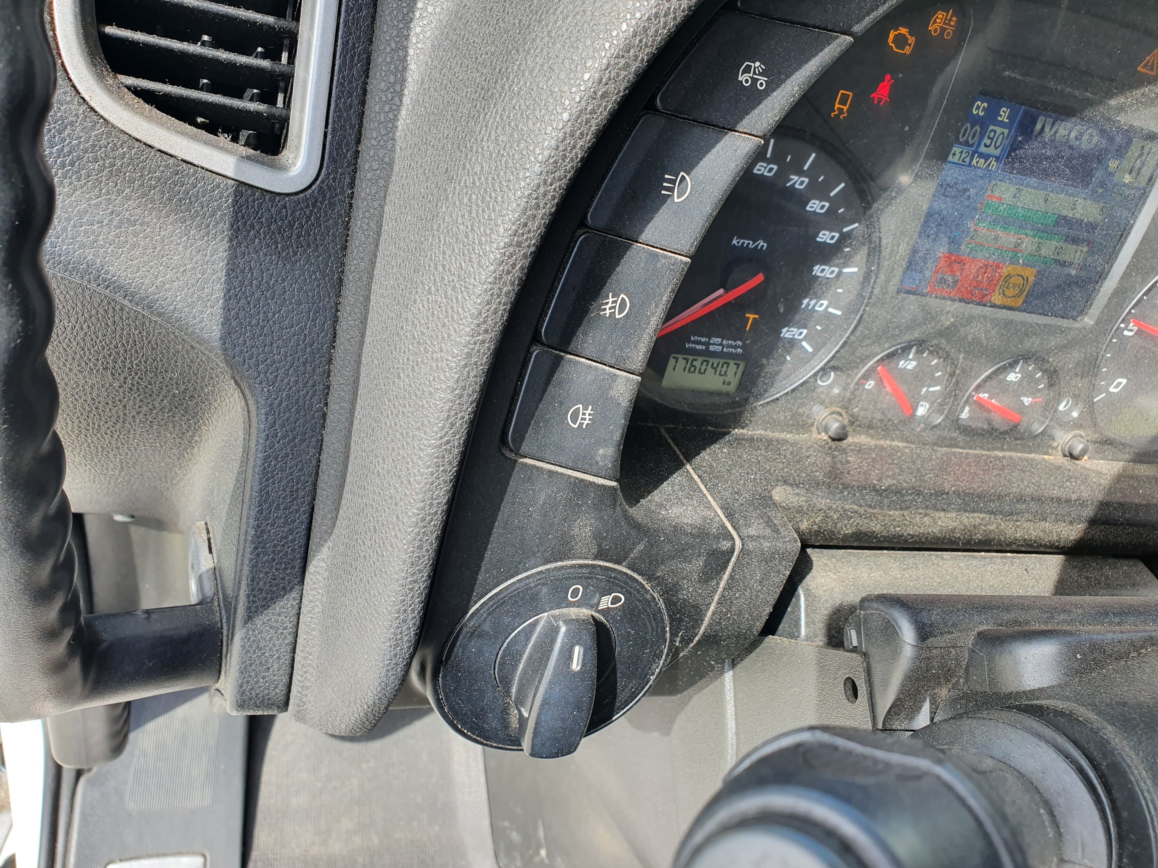 Iveco 460 · Ano 2015 — imagen 37