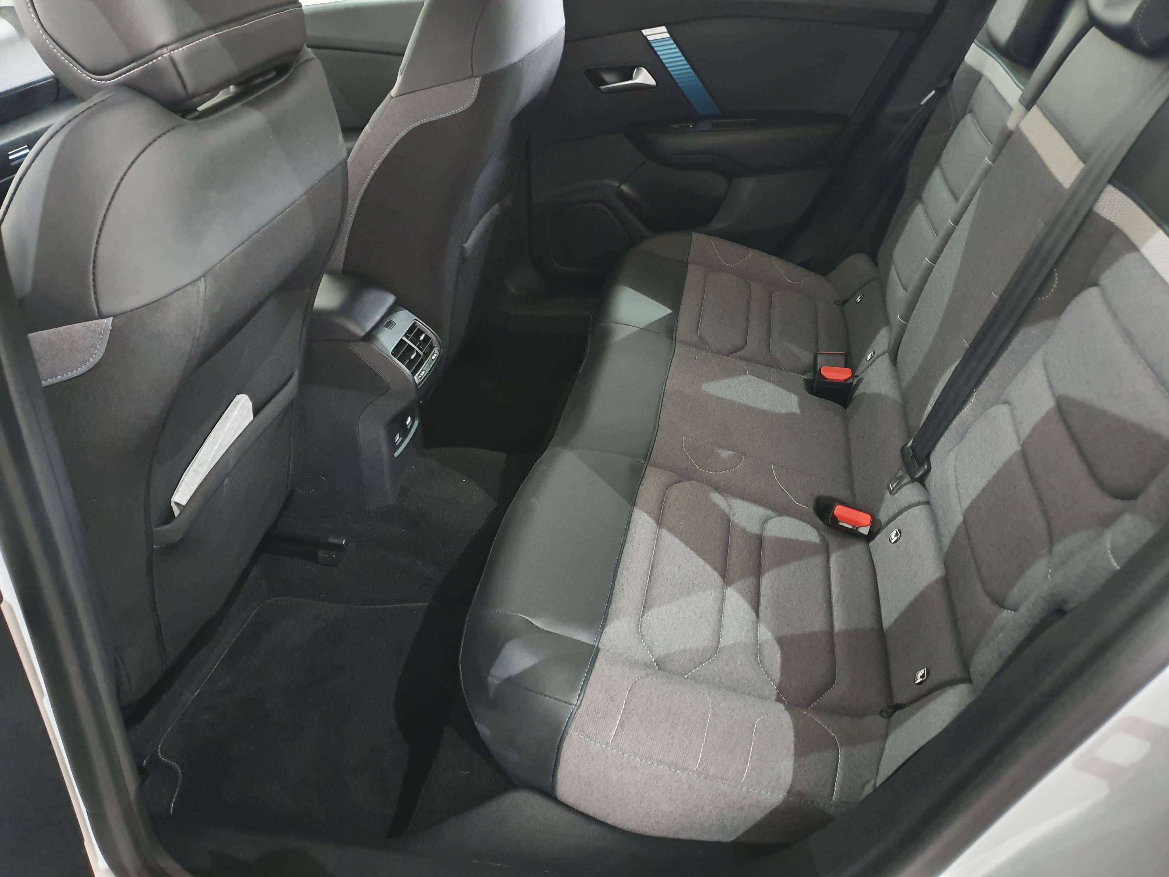 Citroën e-C4 · Ano 2022 — imagen 32