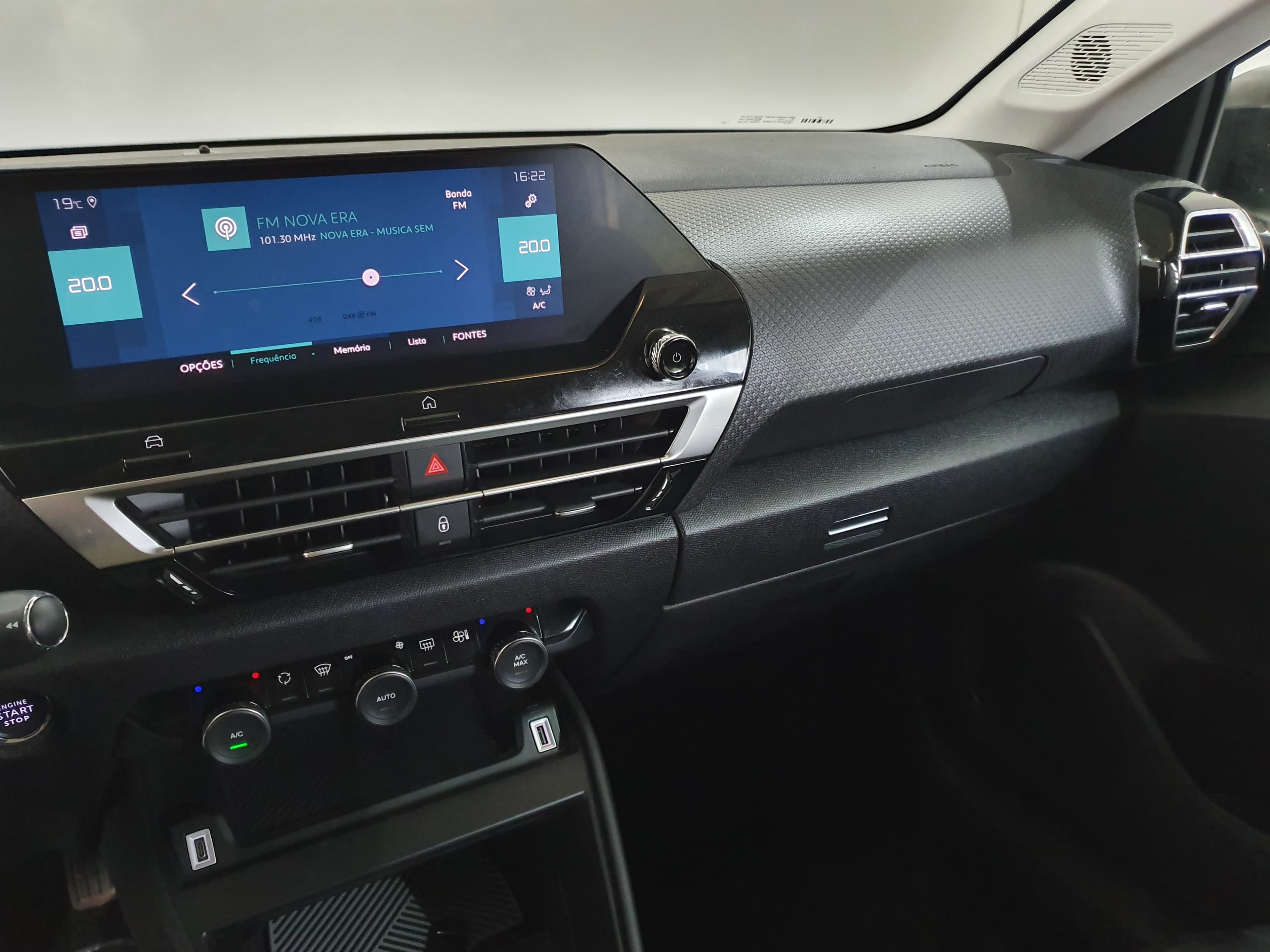 Citroën e-C4 · Ano 2022 — imagen 38