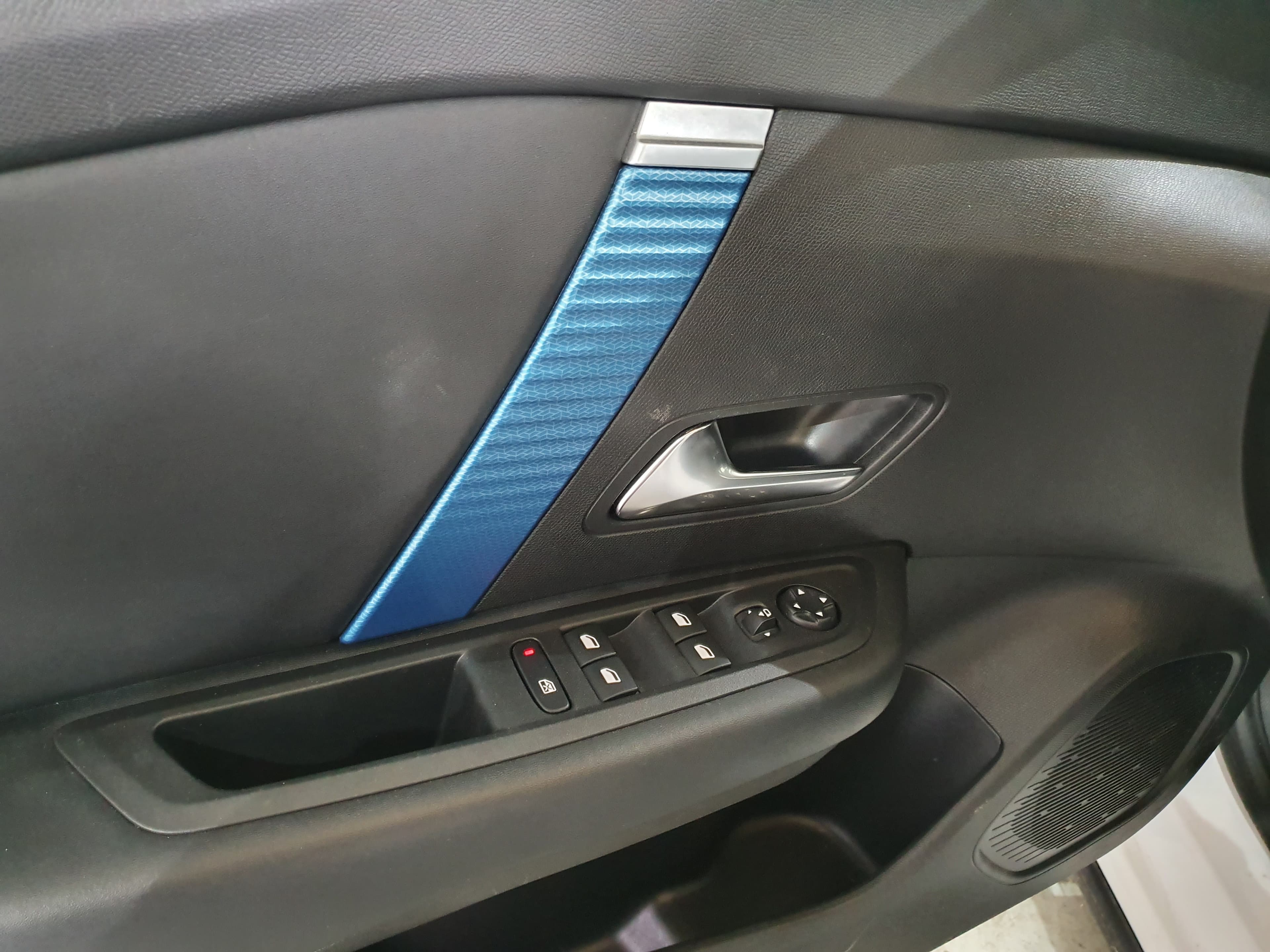 Citroën e-C4 · Ano 2022 — imagen 23