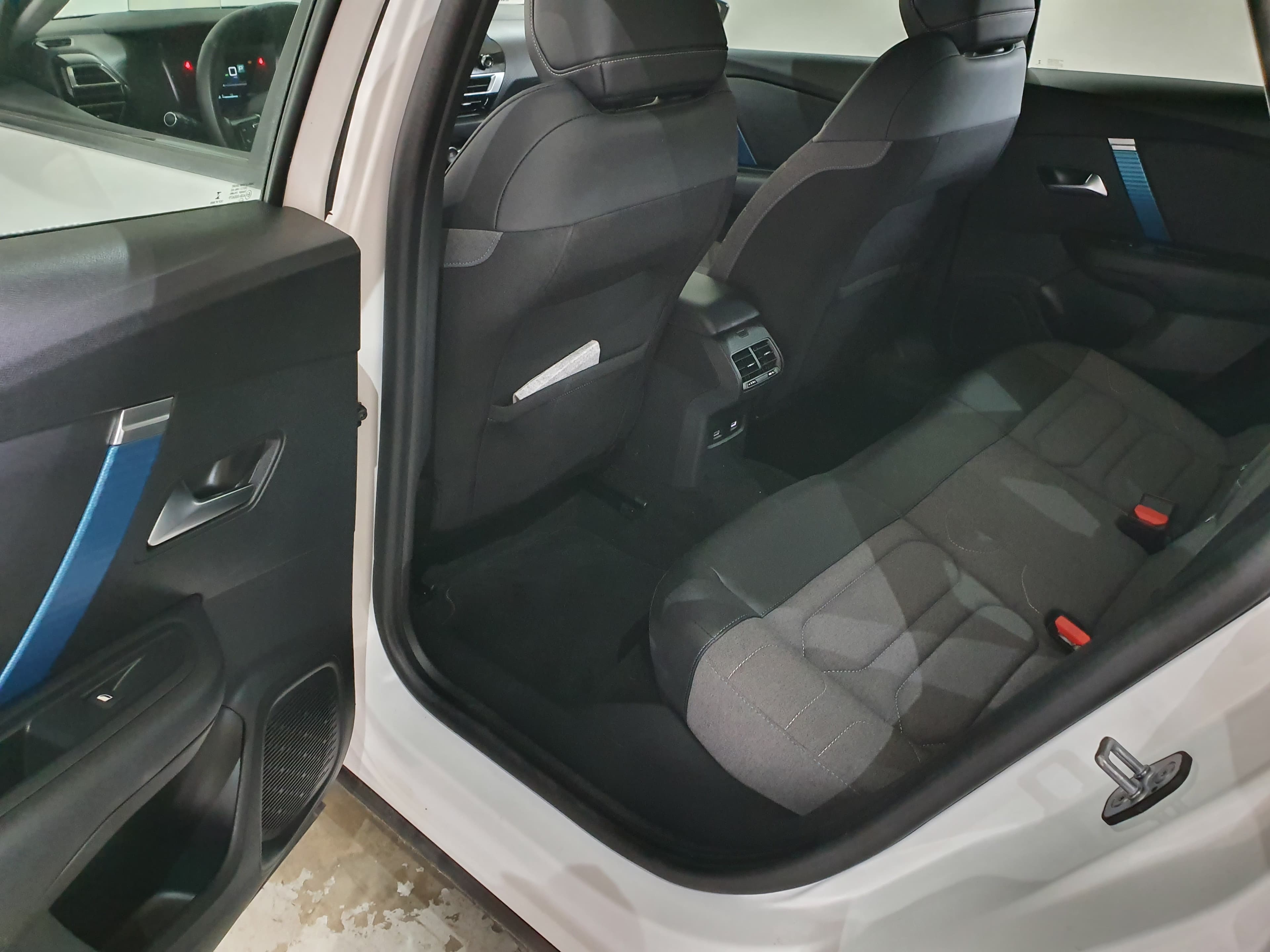 Citroën e-C4 · Ano 2022 — imagen 30