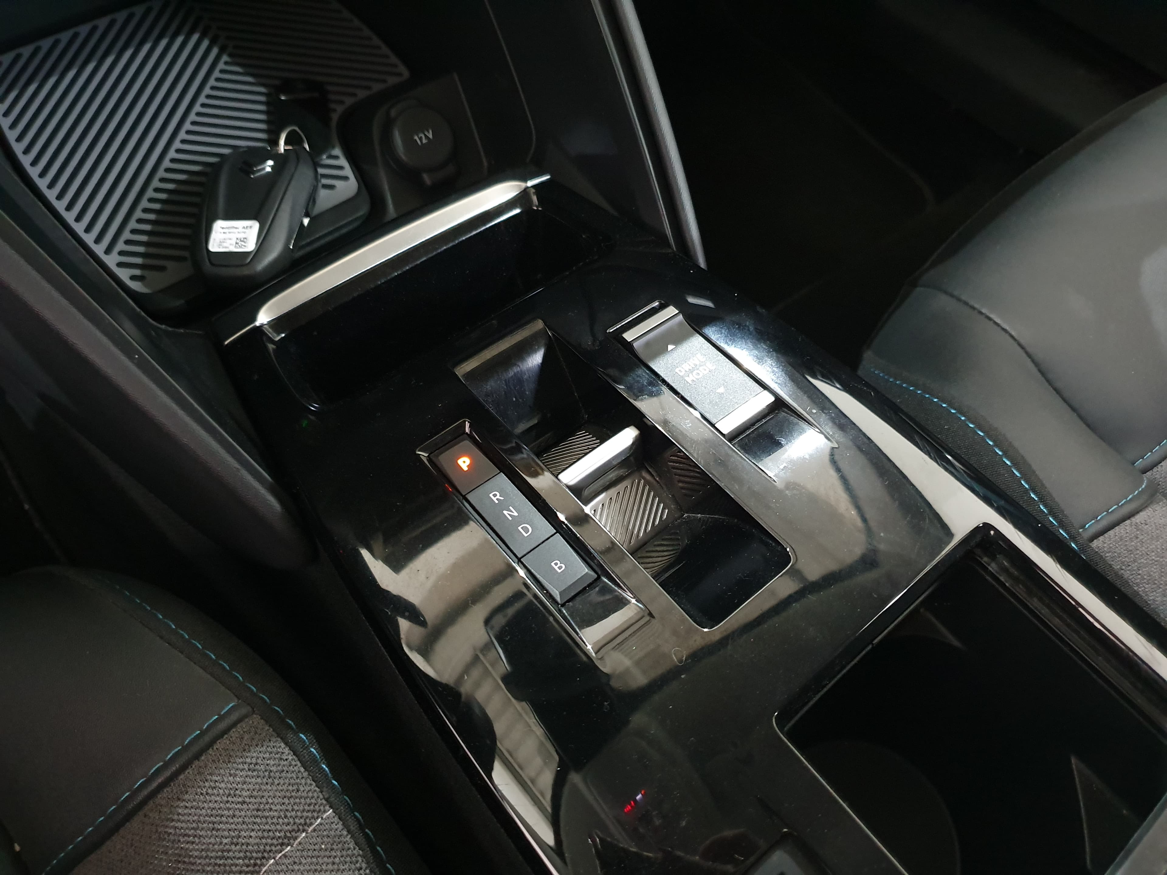 Citroën e-C4 · Ano 2022 — imagen 18