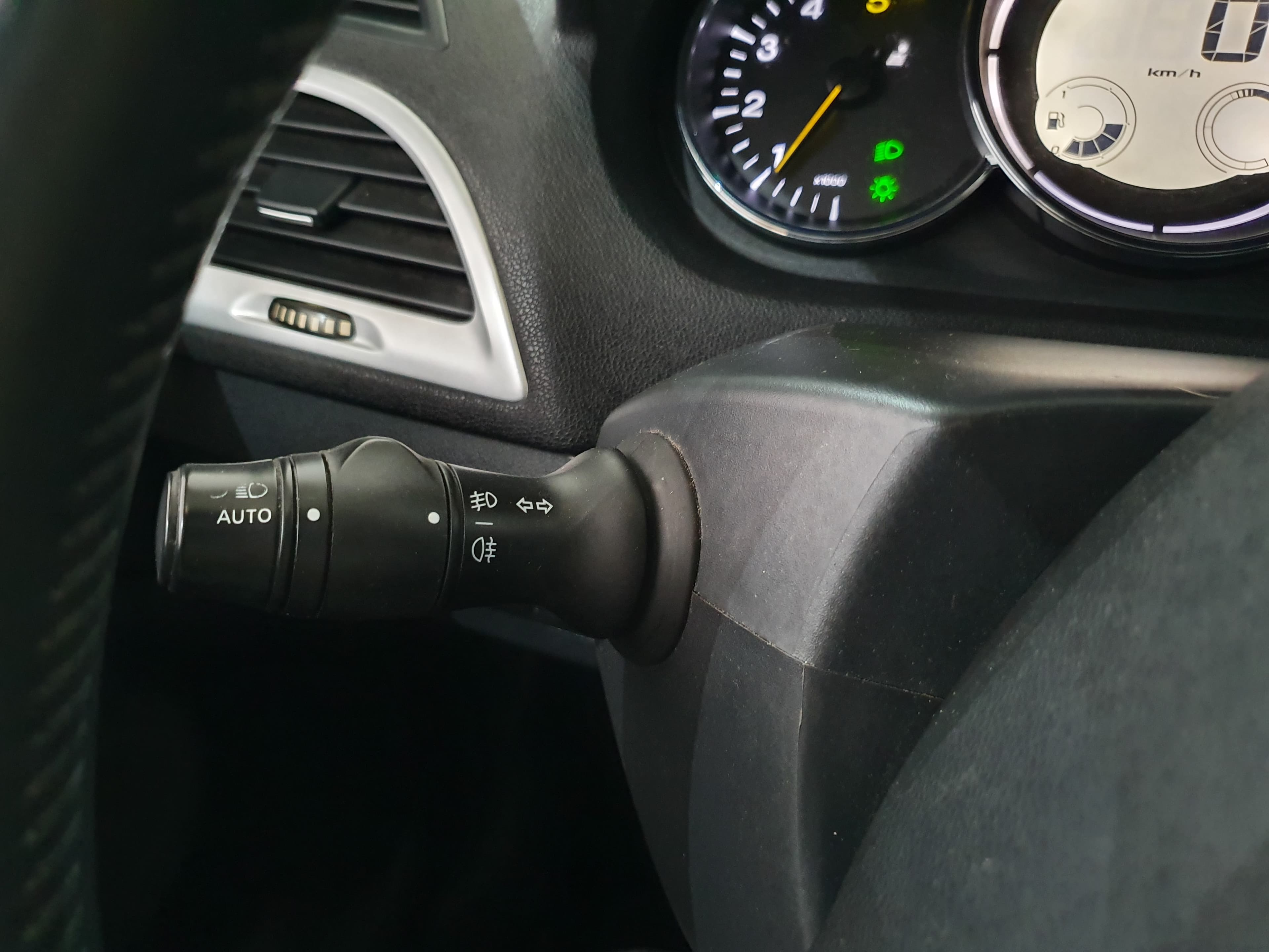Renault Mégane · Ano 2013 — imagen 17