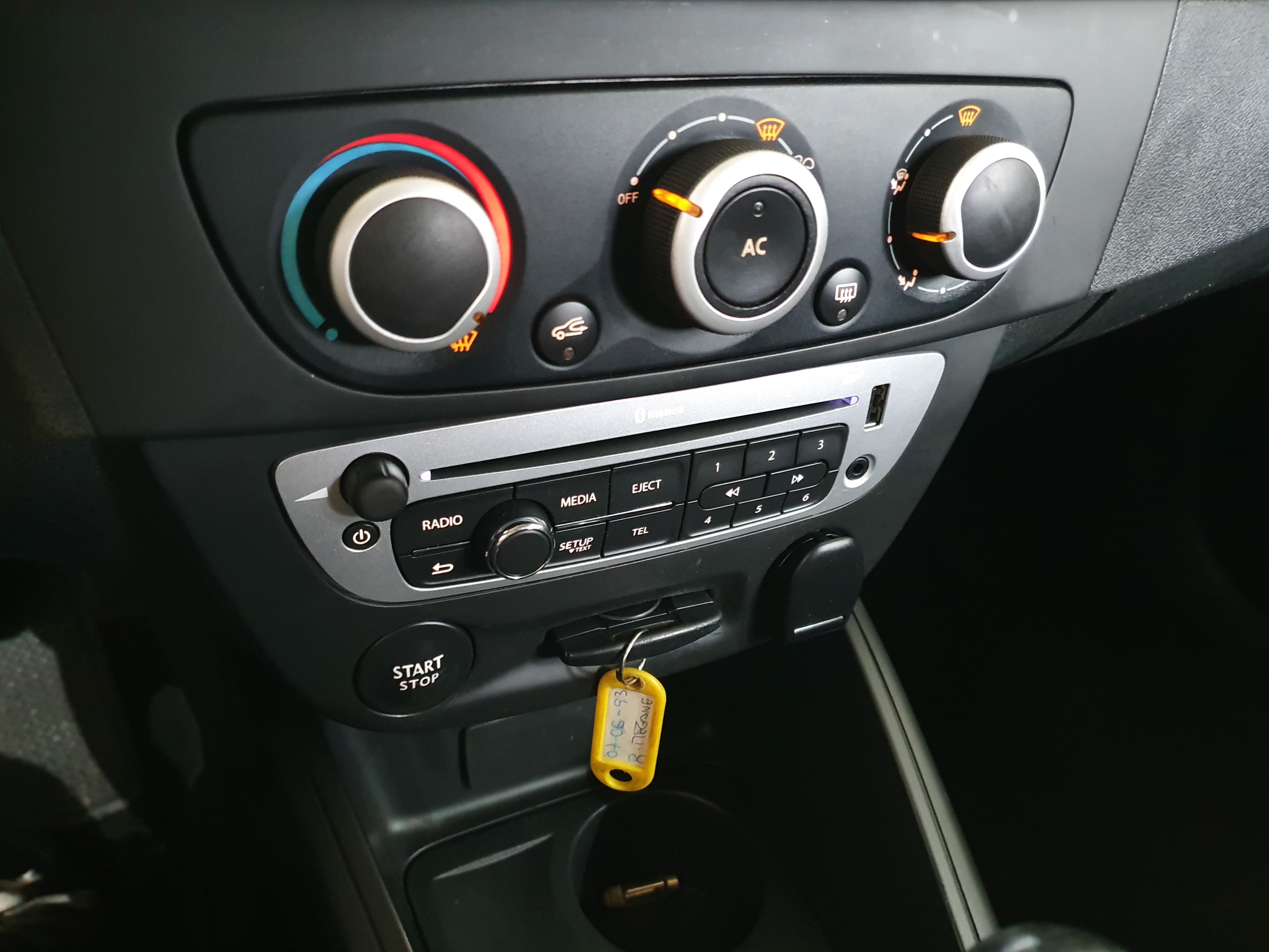 Renault Mégane · Ano 2013 — imagen 14