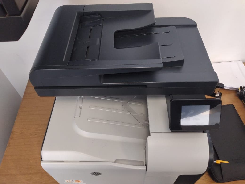 Impressora  HP Laserjet Pro 500 — imagen 2