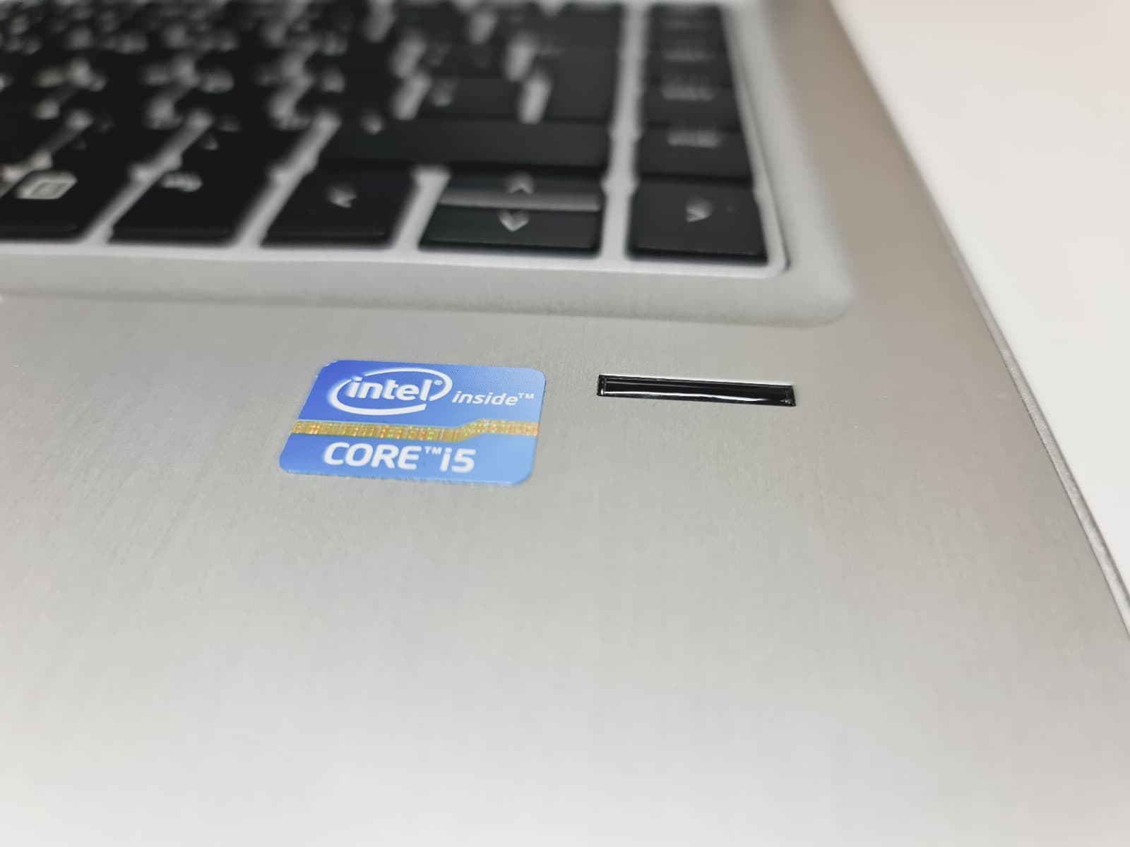 Portátil HP EliteBook 9470m — imagem 12