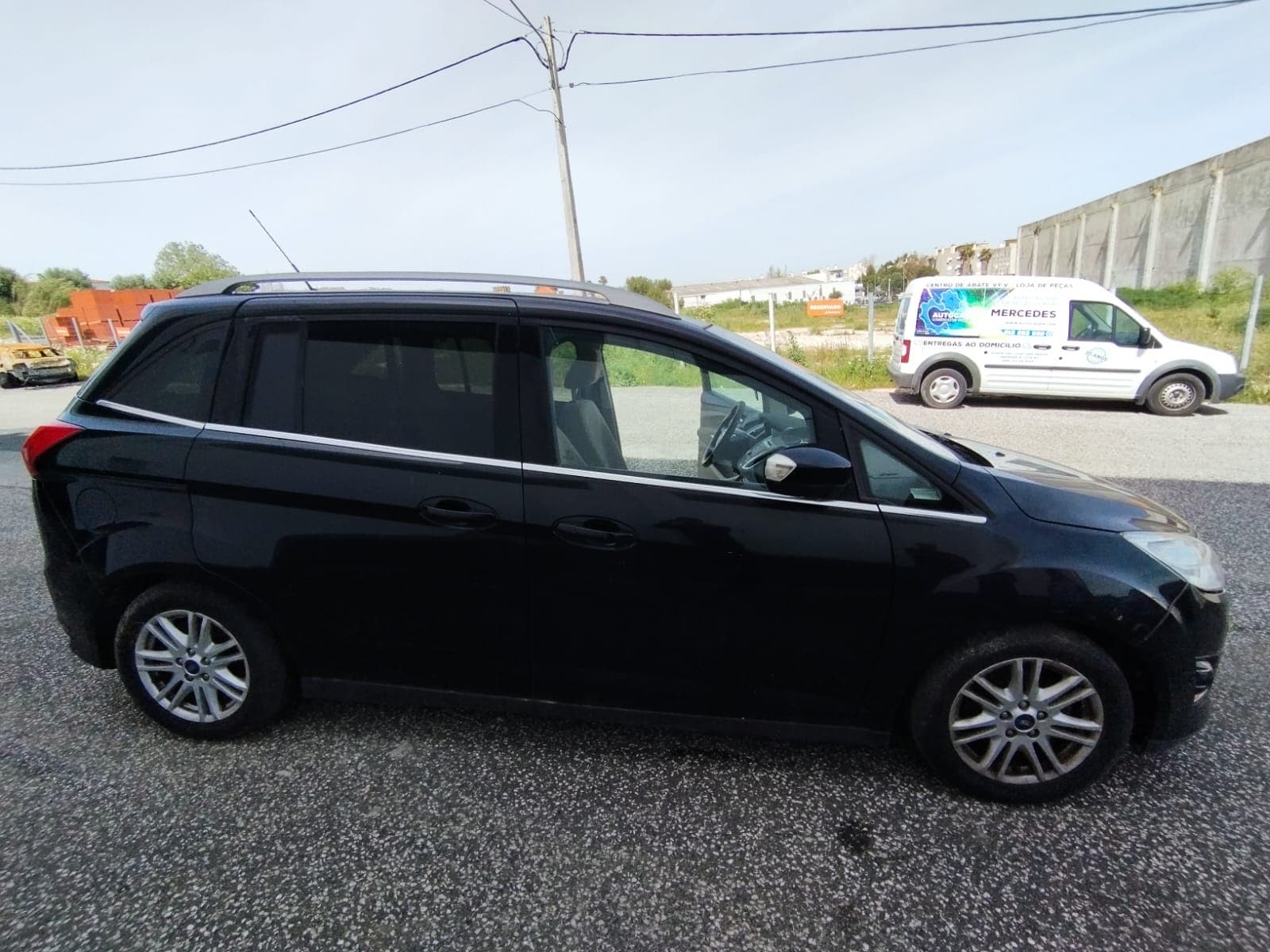 Ford Grand C-Max 1.6 TDCi · Ano 2015 — imagem 3